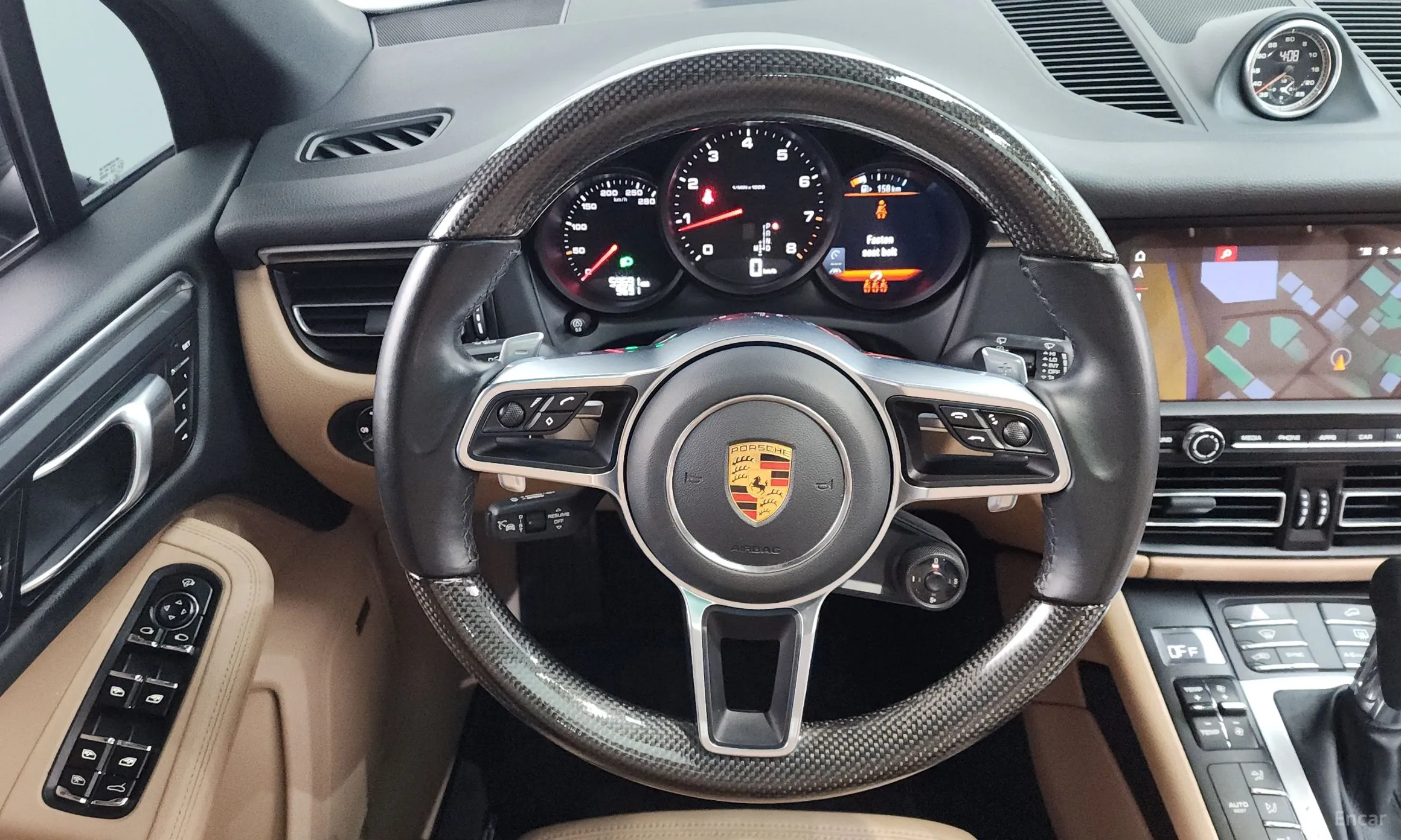 Porsche Macan превью 13