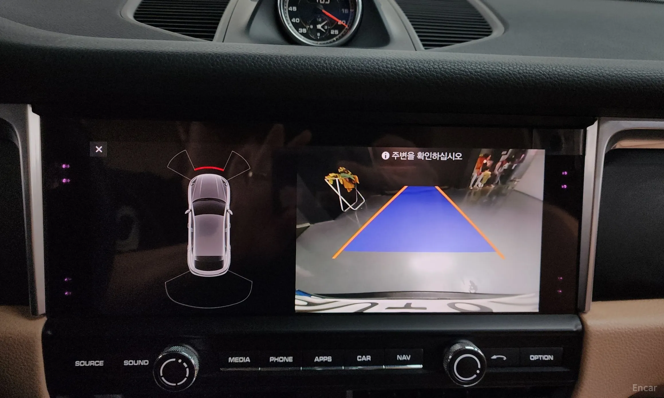 Porsche Macan превью 15