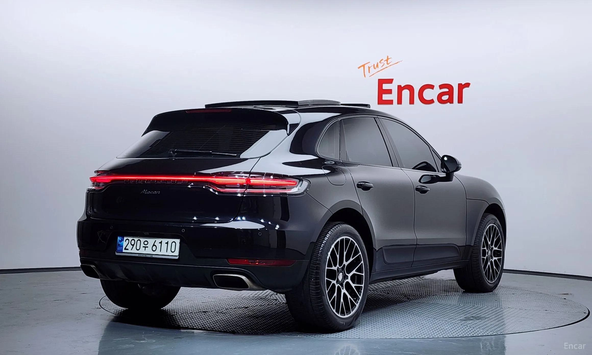 Porsche Macan превью 2