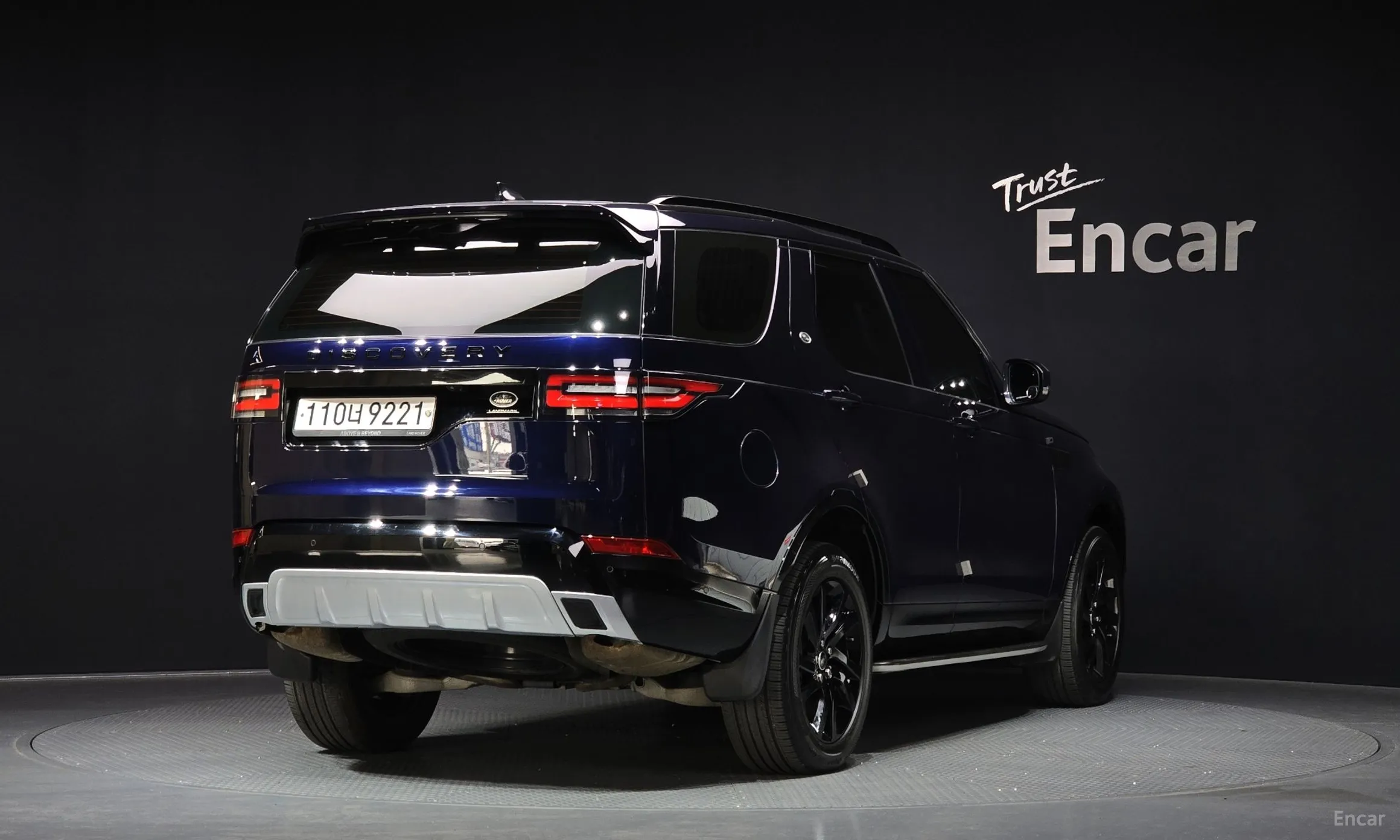 Land Rover Discovery 5 превью 2