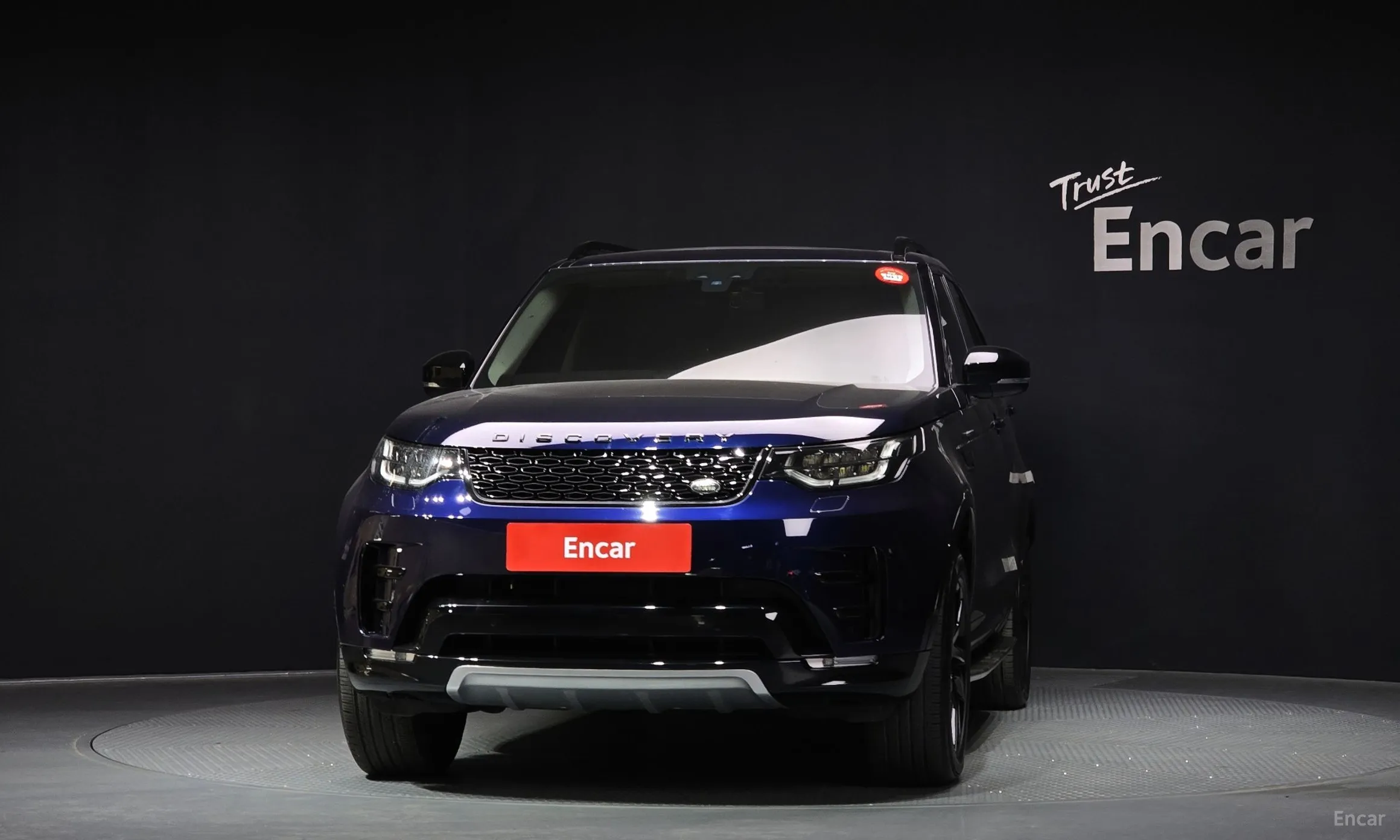 Land Rover Discovery 5 превью 3