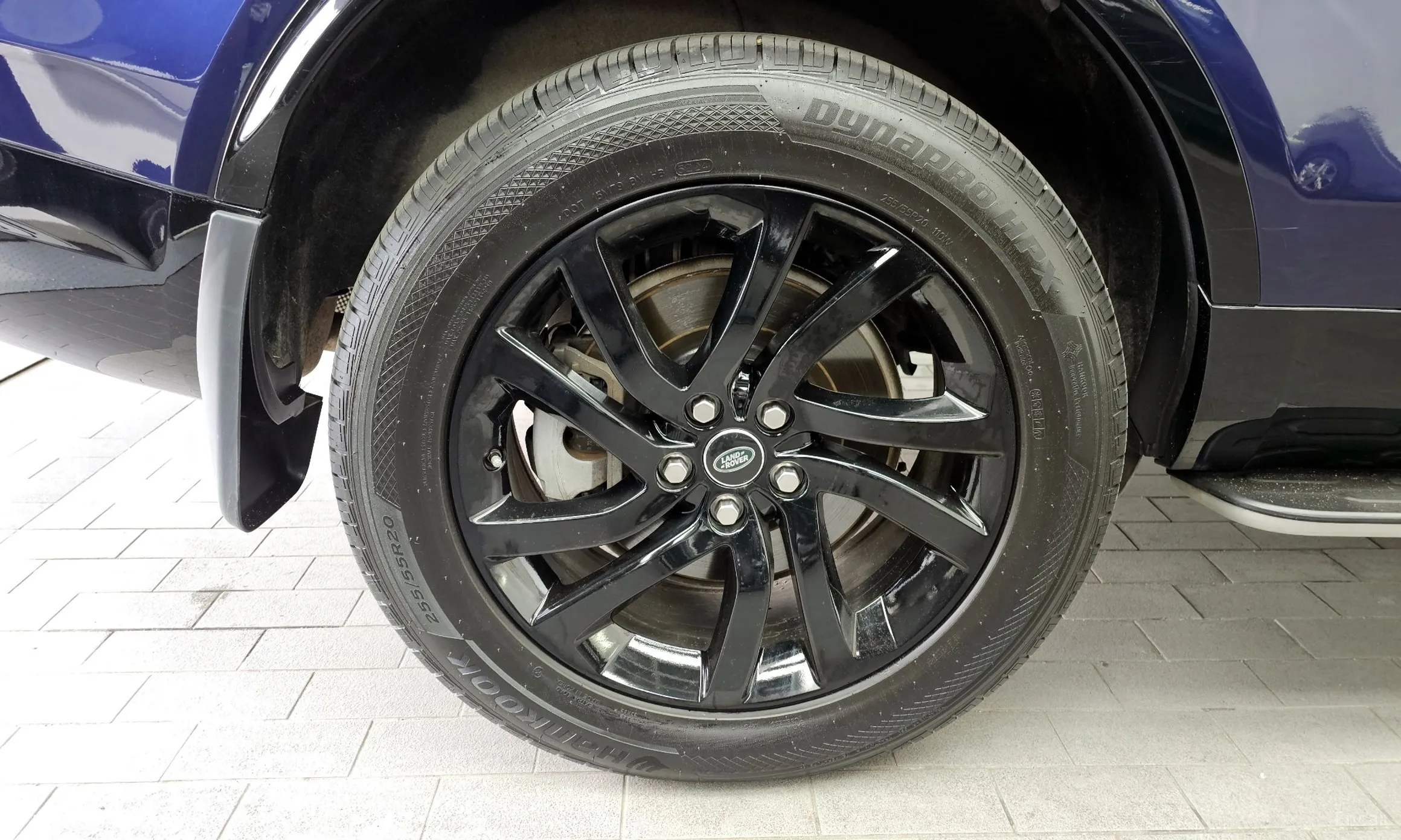 Land Rover Discovery 5 превью 5