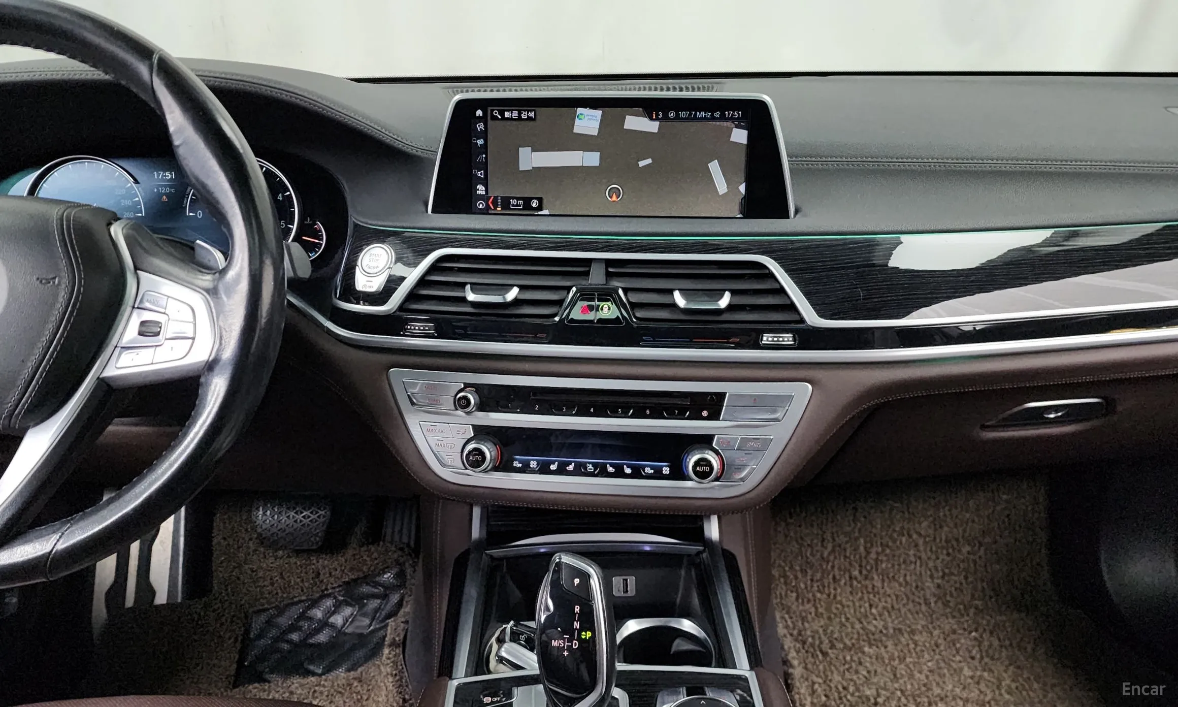 BMW 7 Series (G11) превью 14