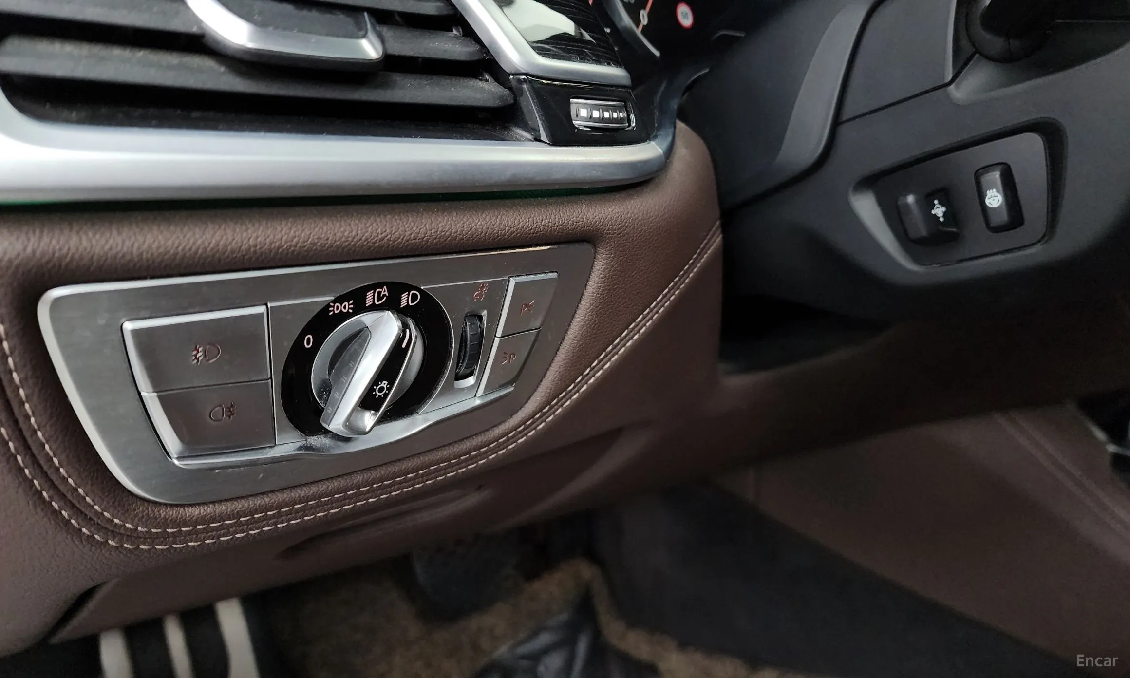 BMW 7 Series (G11) превью 16