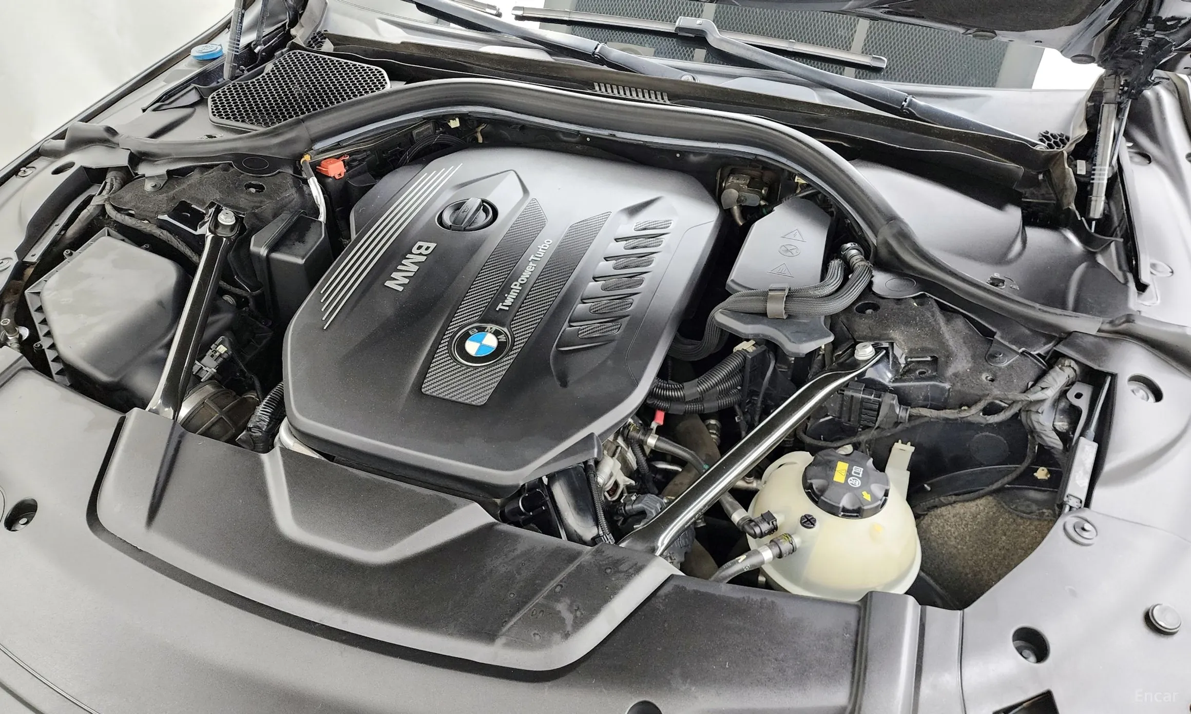 BMW 7 Series (G11) превью 6
