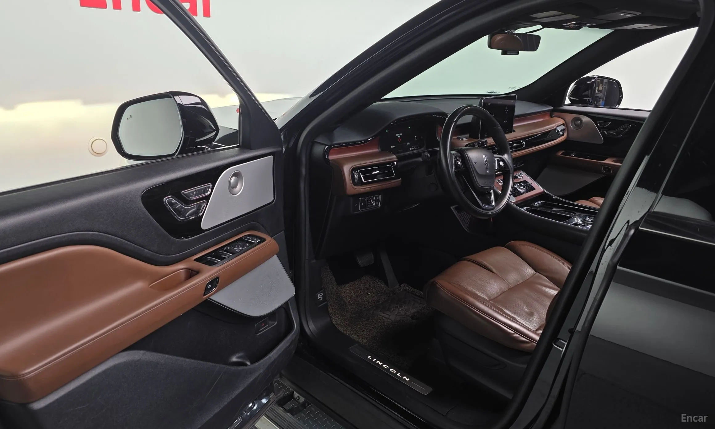 Lincoln Aviator 2nd Generation превью 11