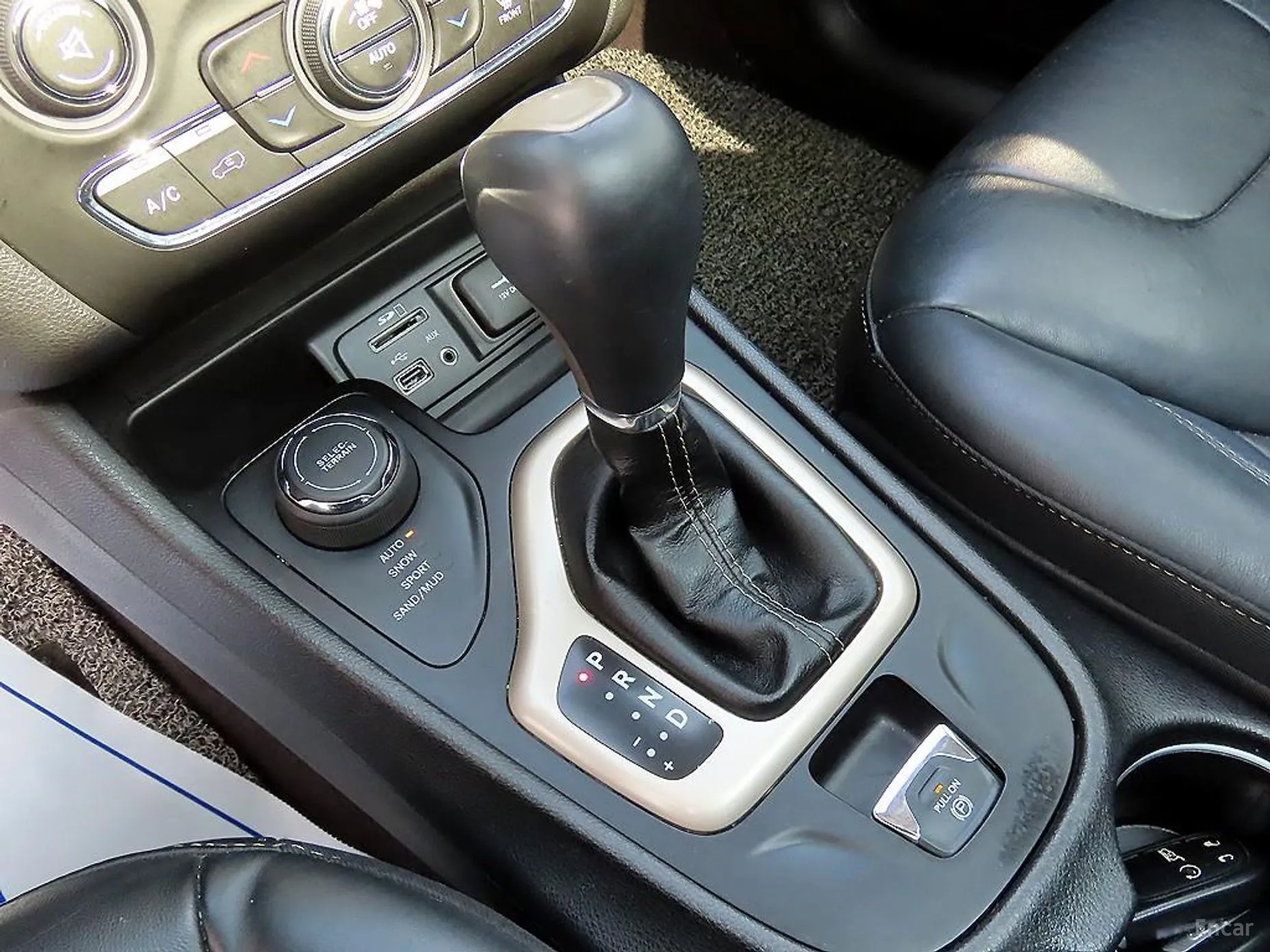 Jeep Cherokee (KL) превью 10