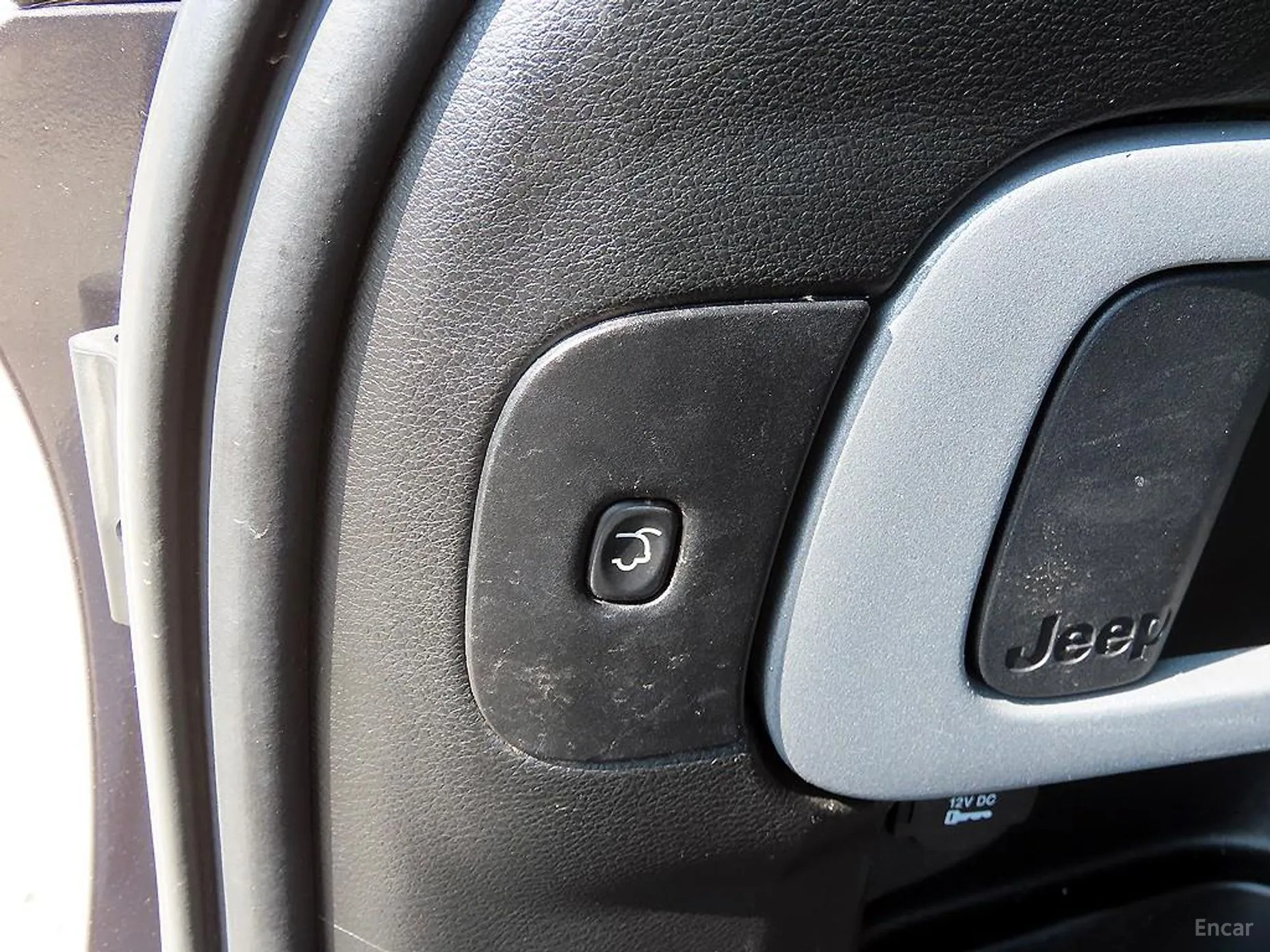 Jeep Cherokee (KL) превью 16