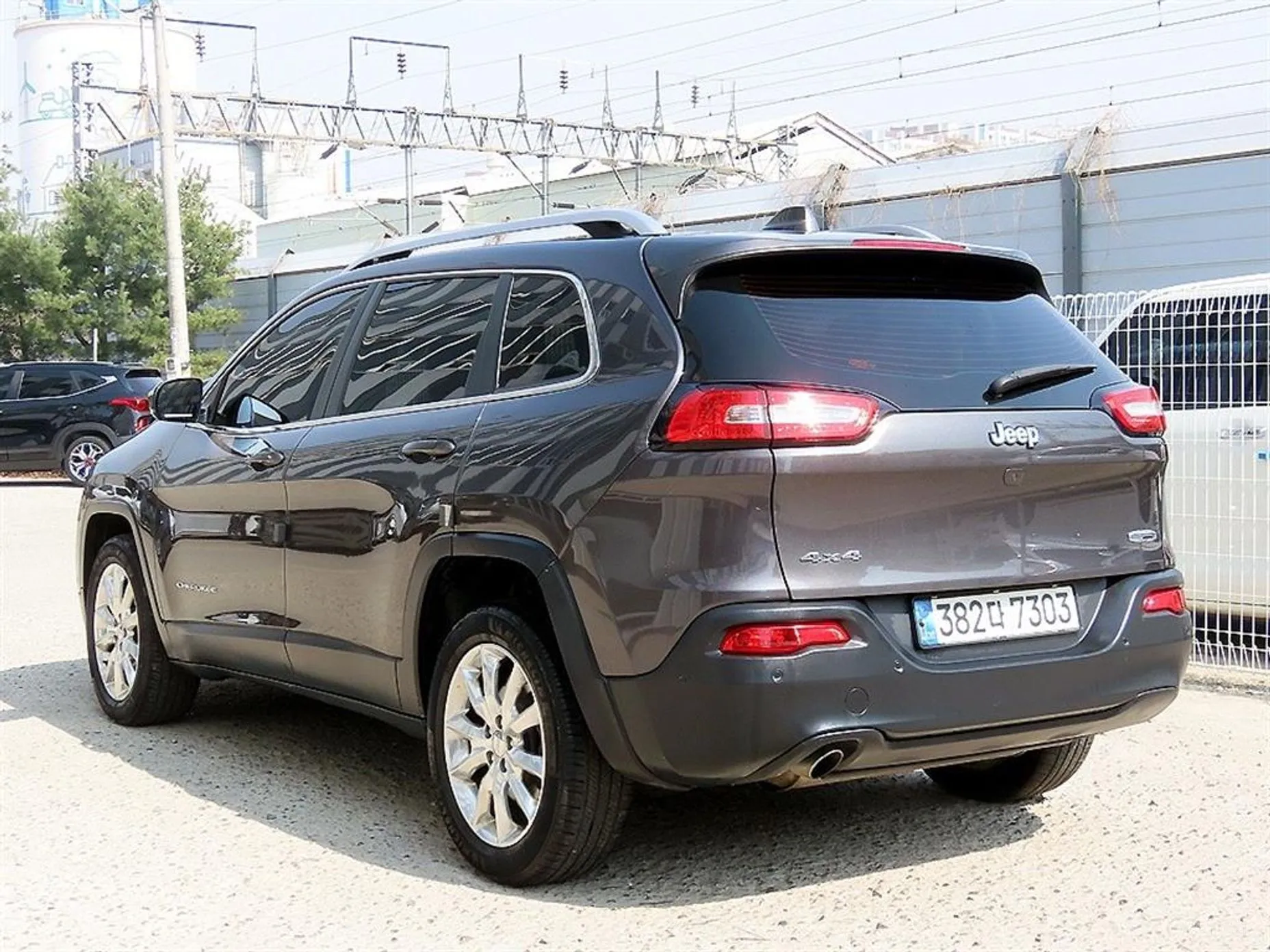 Jeep Cherokee (KL) превью 3