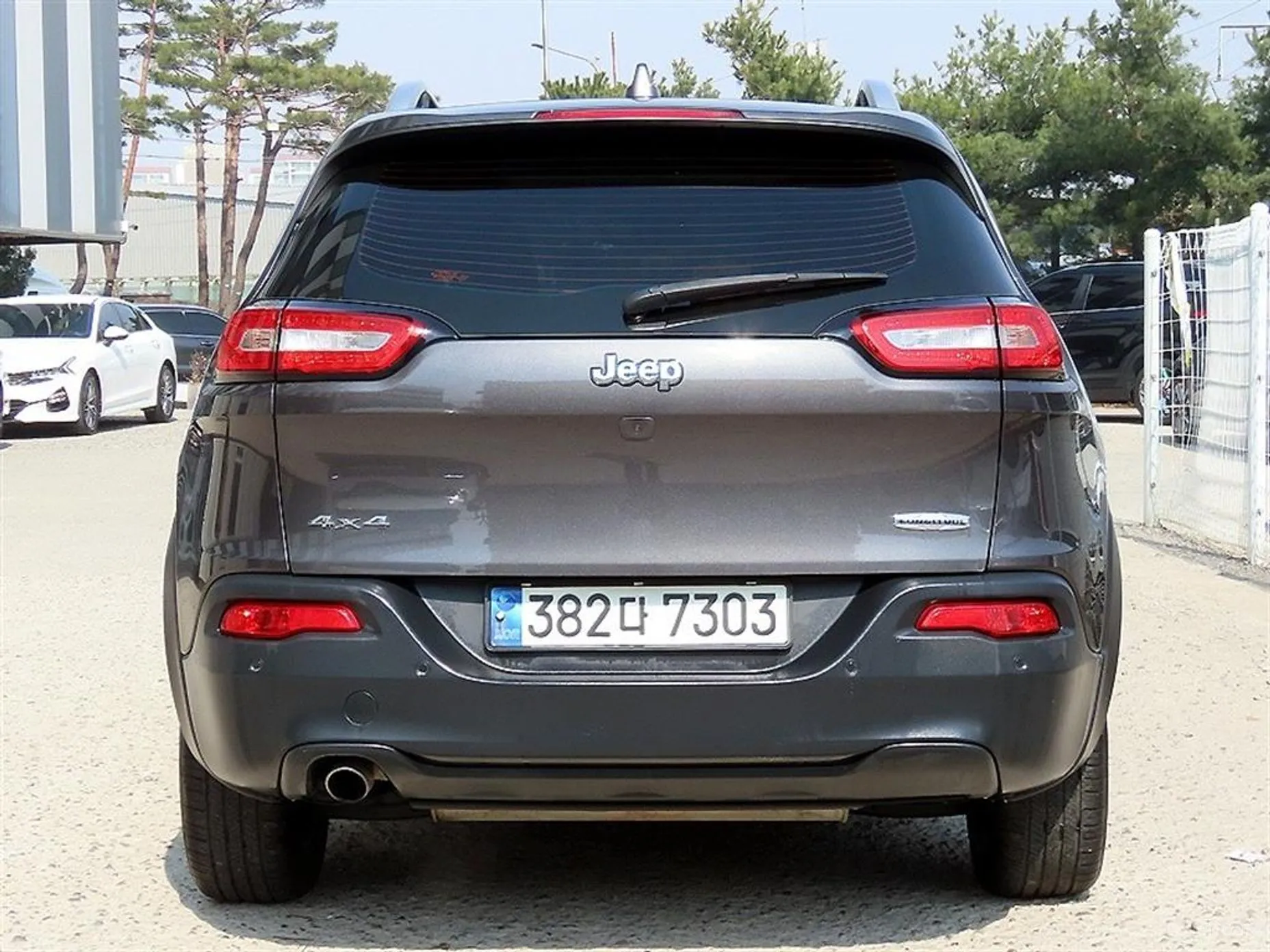 Jeep Cherokee (KL) превью 4
