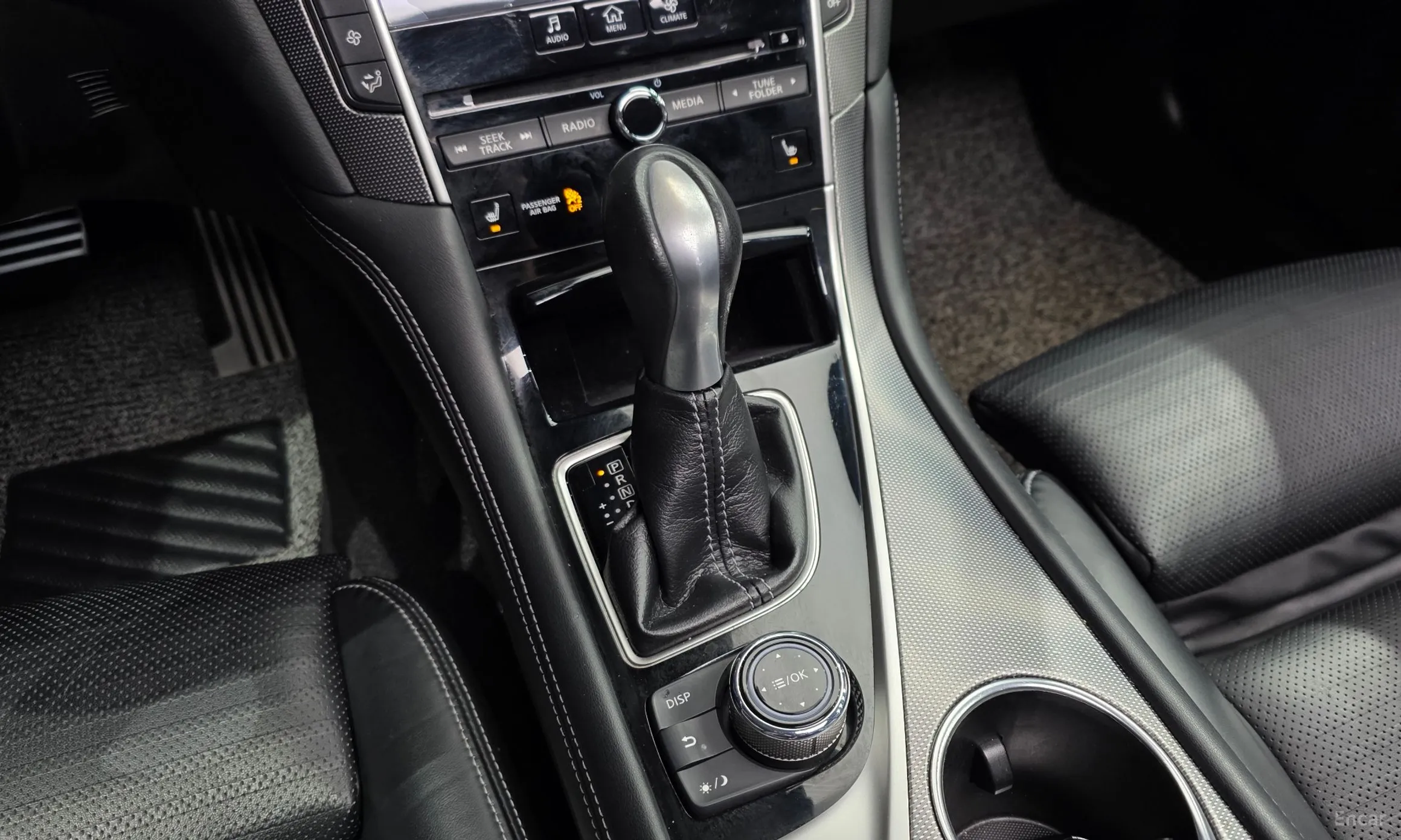 Infiniti Q50 превью 9