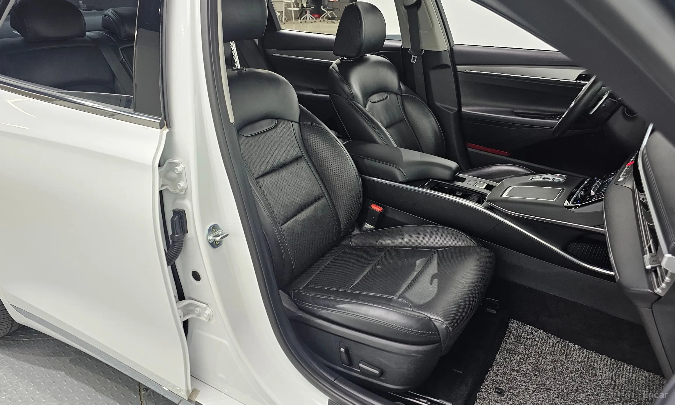 Hyundai Grandeur IG превью 11
