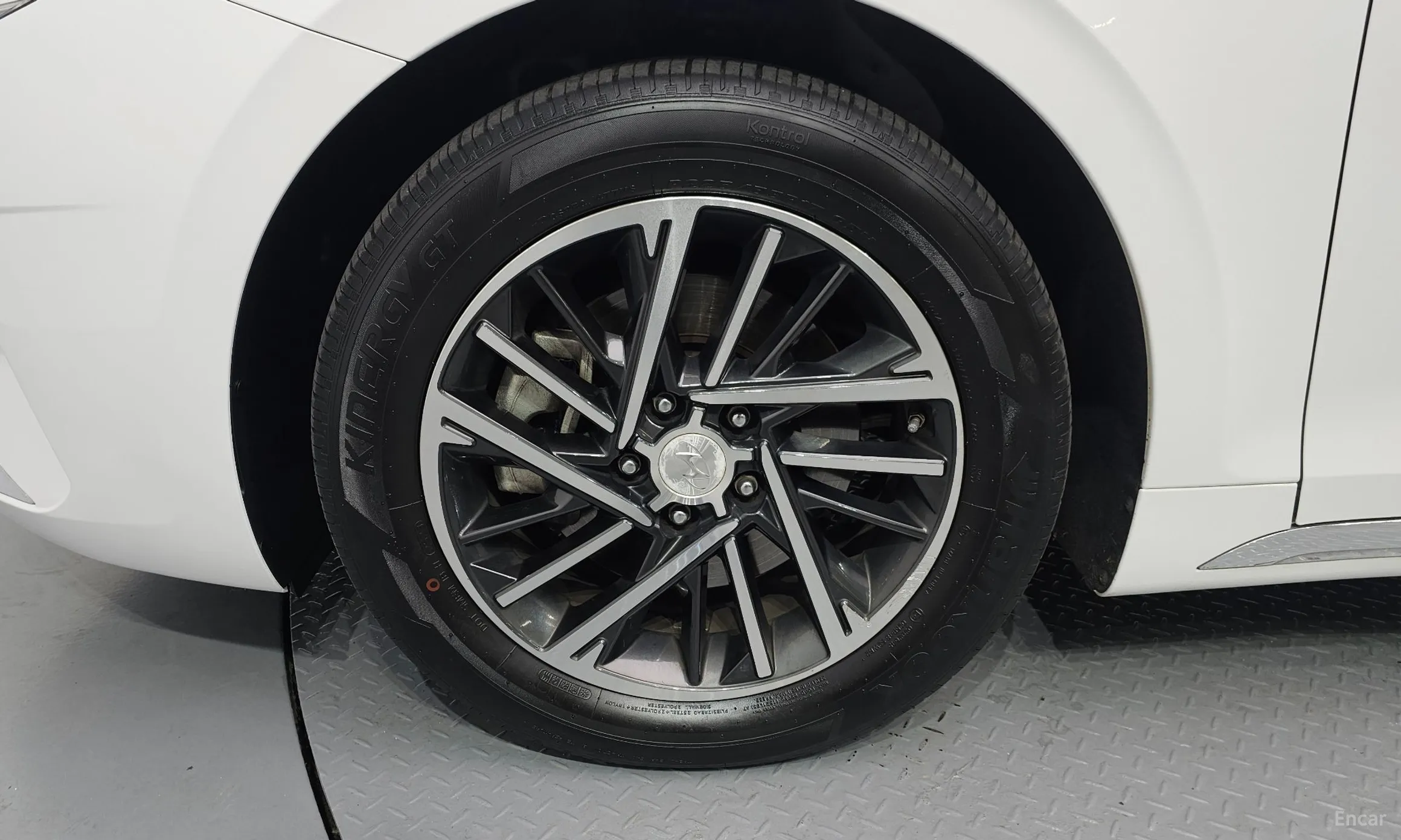 Hyundai Grandeur IG превью 5