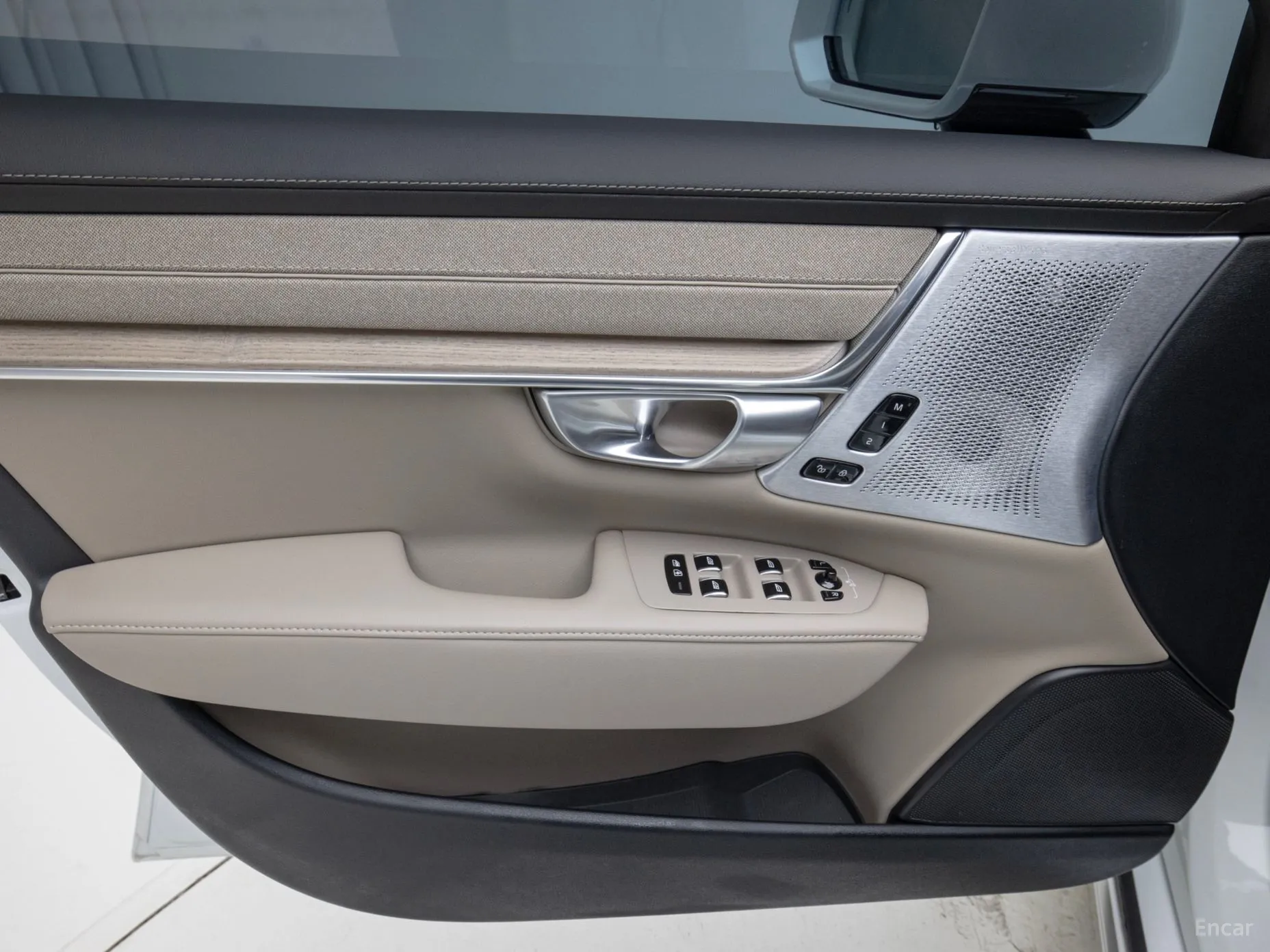Volvo S90 превью 15