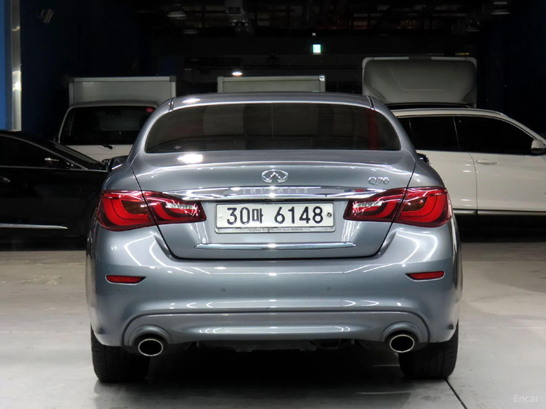 Infiniti Q70 превью 4