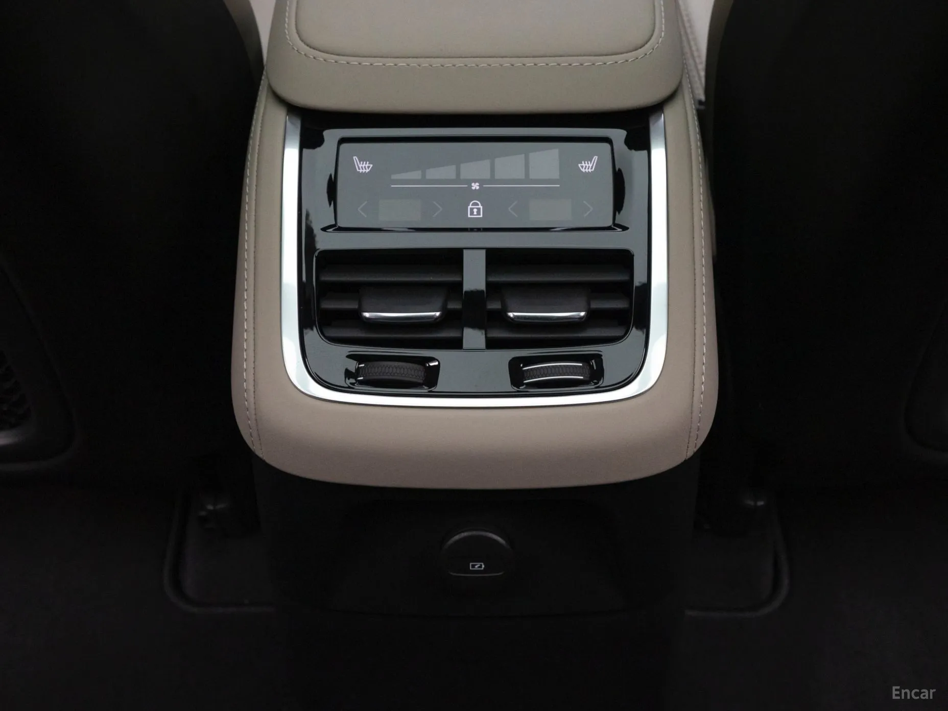 Volvo XC90 Gen 2 превью 16