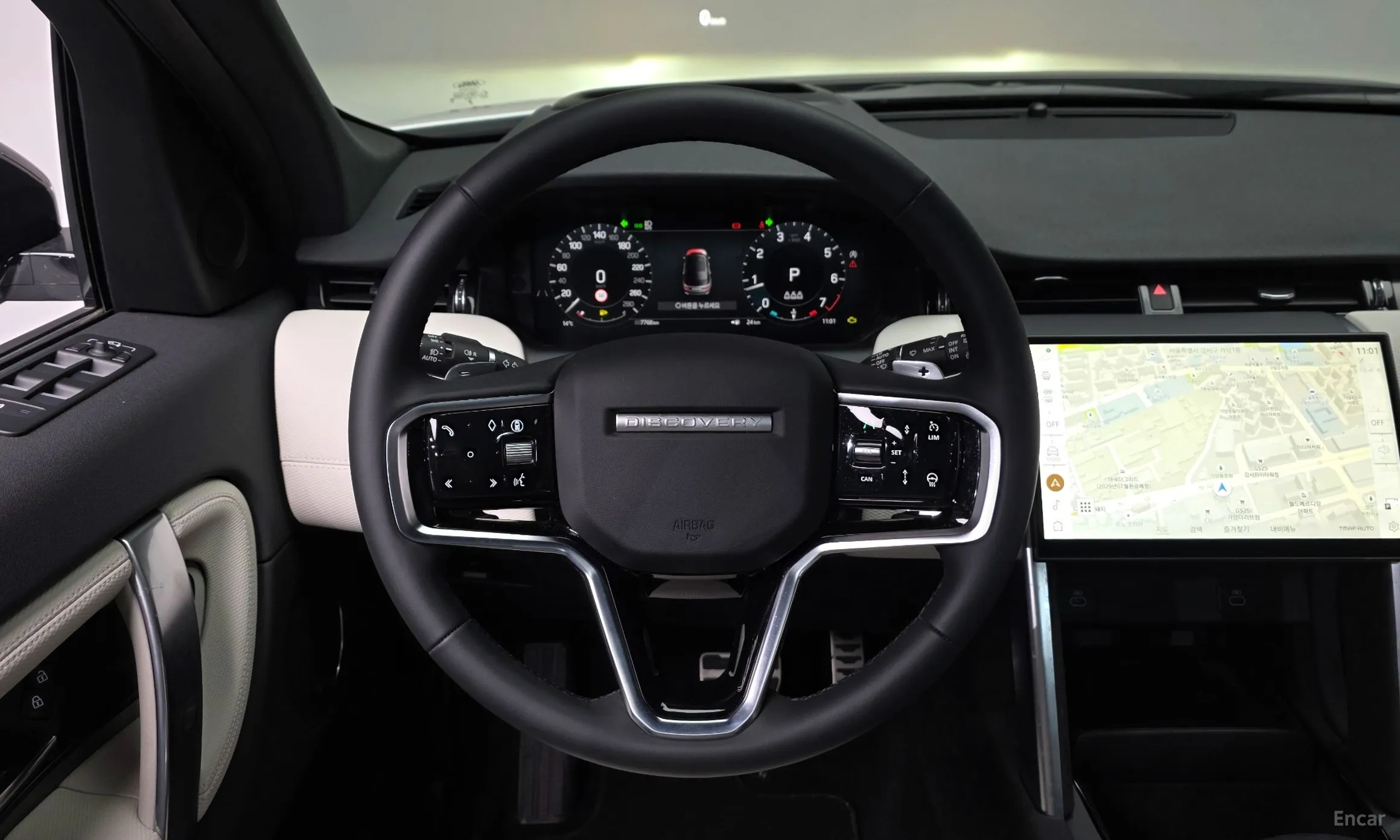 Land Rover Discovery Sports превью 13