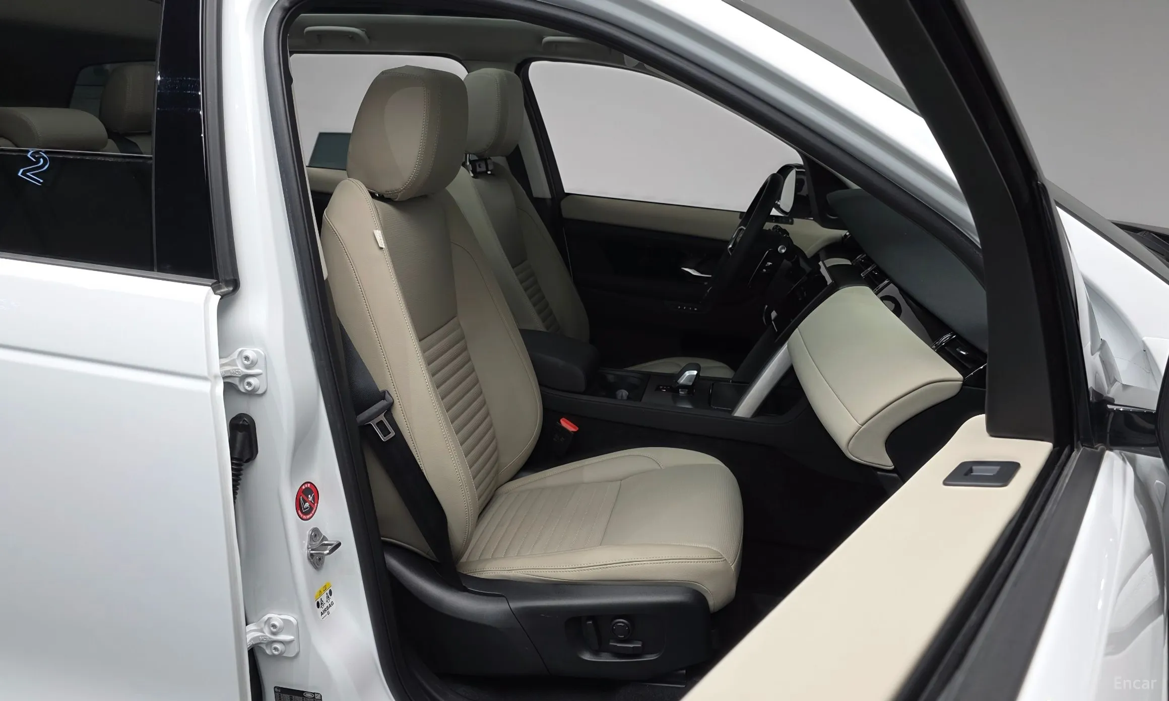 Land Rover Discovery Sports превью 10