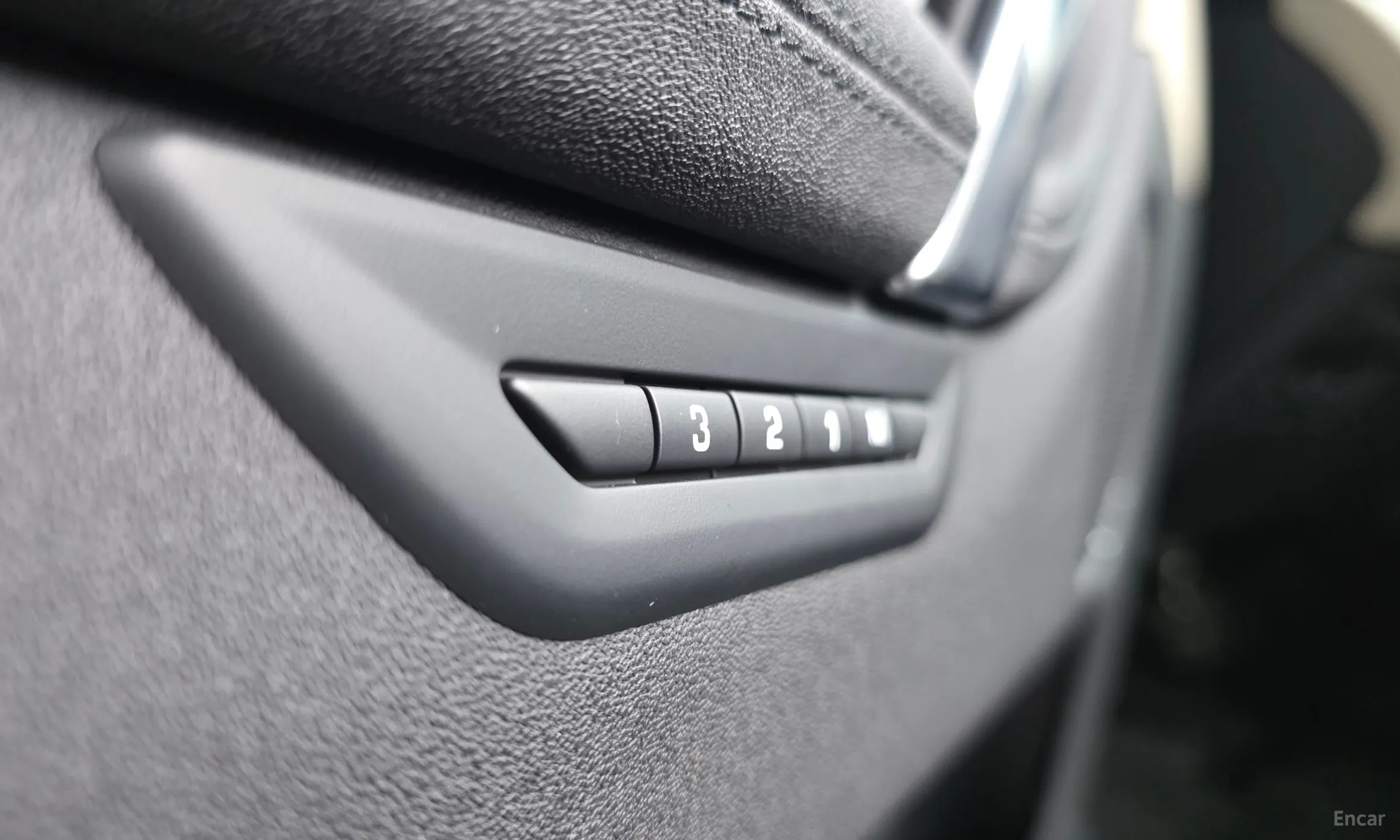 Land Rover Discovery Sports превью 17