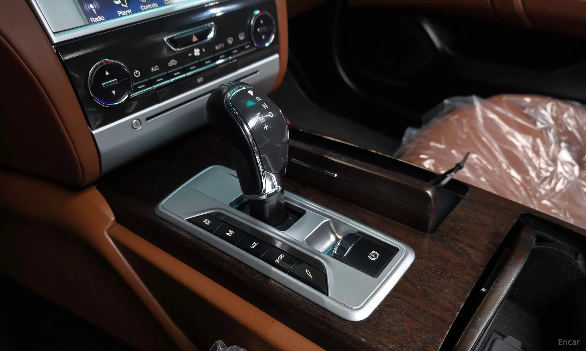 Maserati Quattroporte превью 9