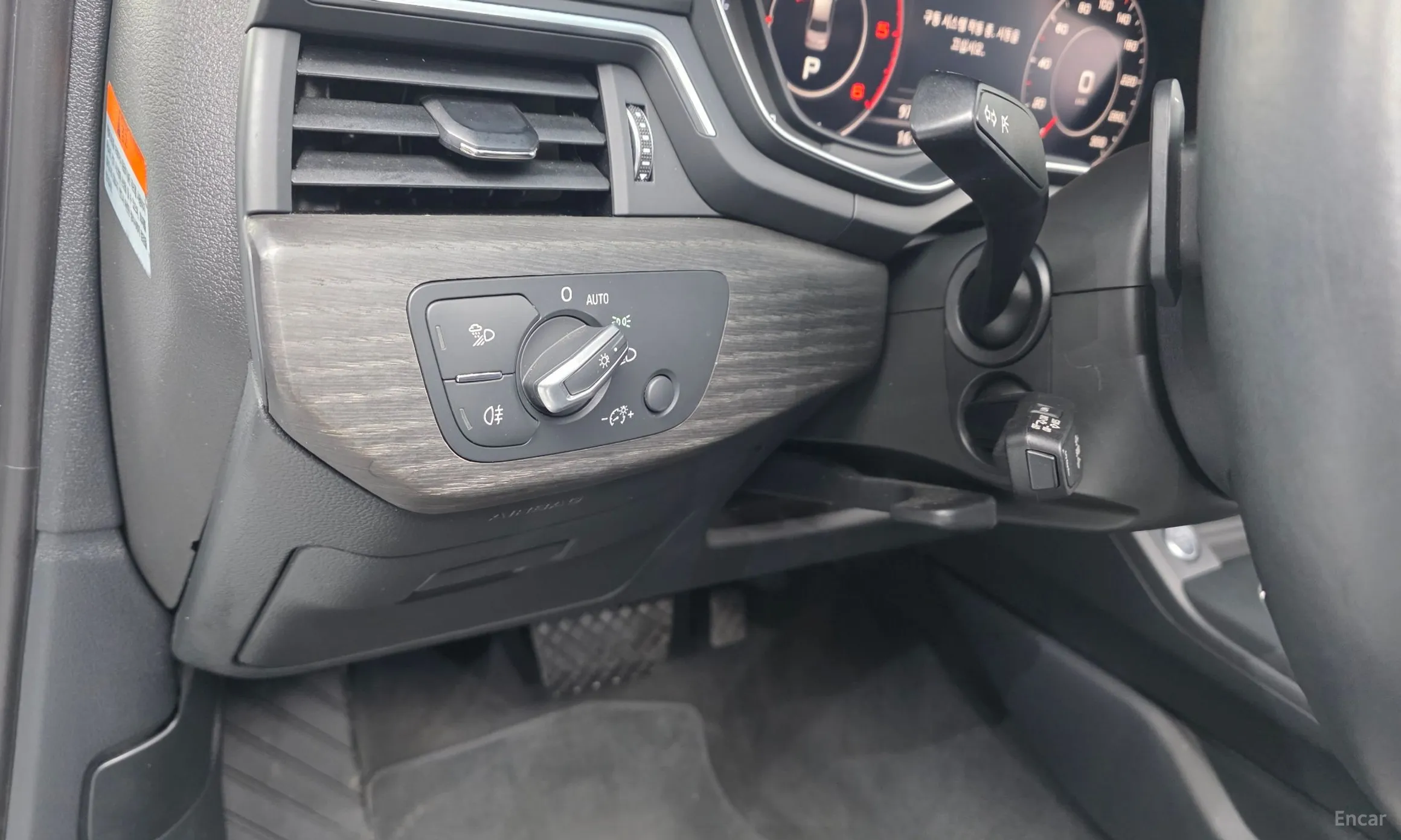 Audi A4 (B9) превью 17
