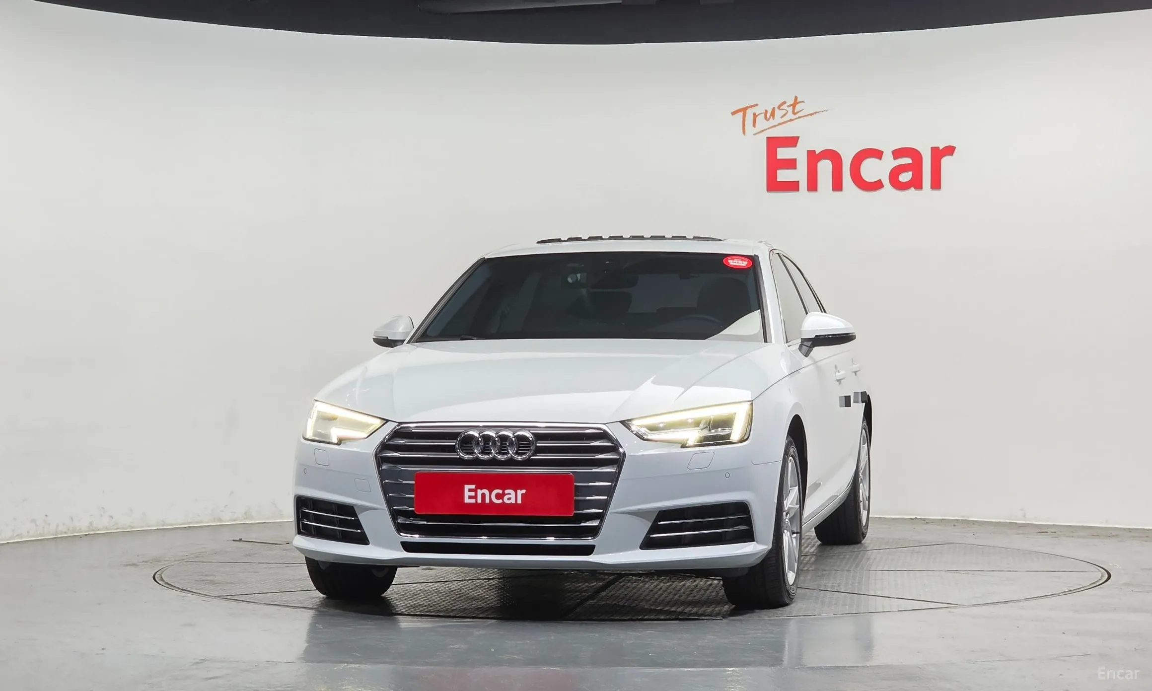 Audi A4 (B9) превью 3