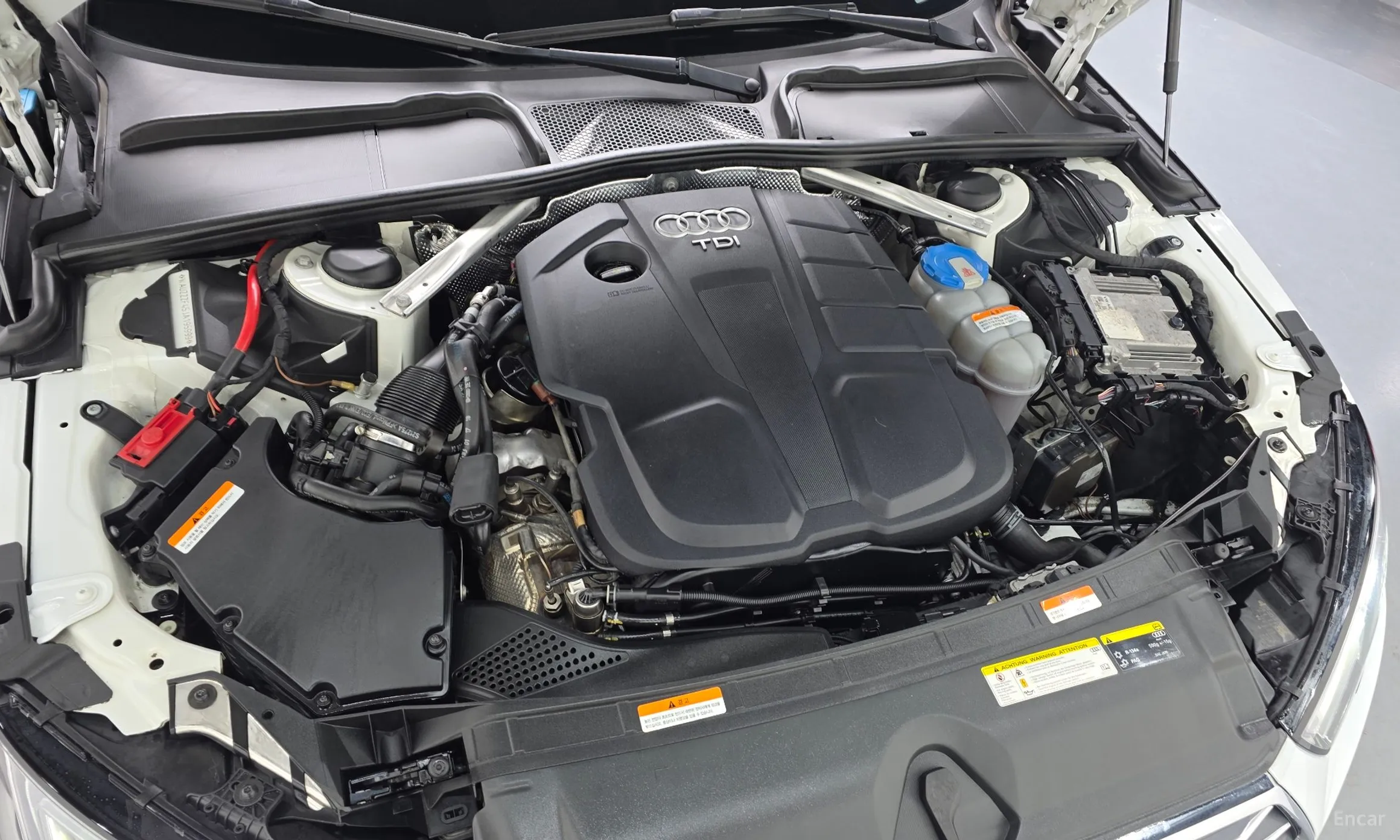 Audi A4 (B9) превью 6