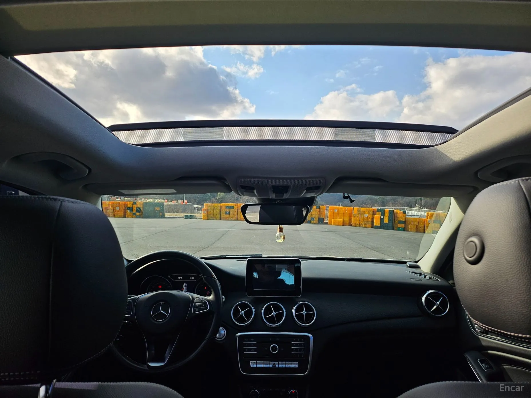 Mercedes Benz GLA-Class X156 превью 13