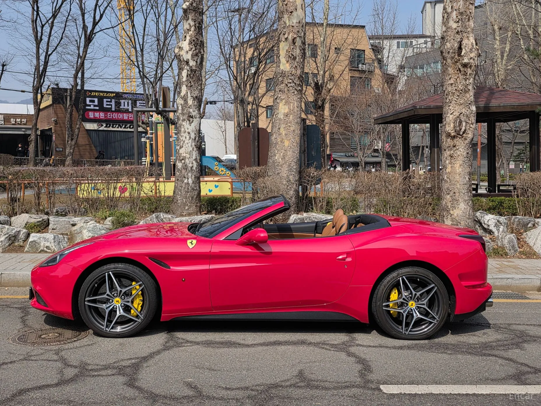 Ferrari California превью 10