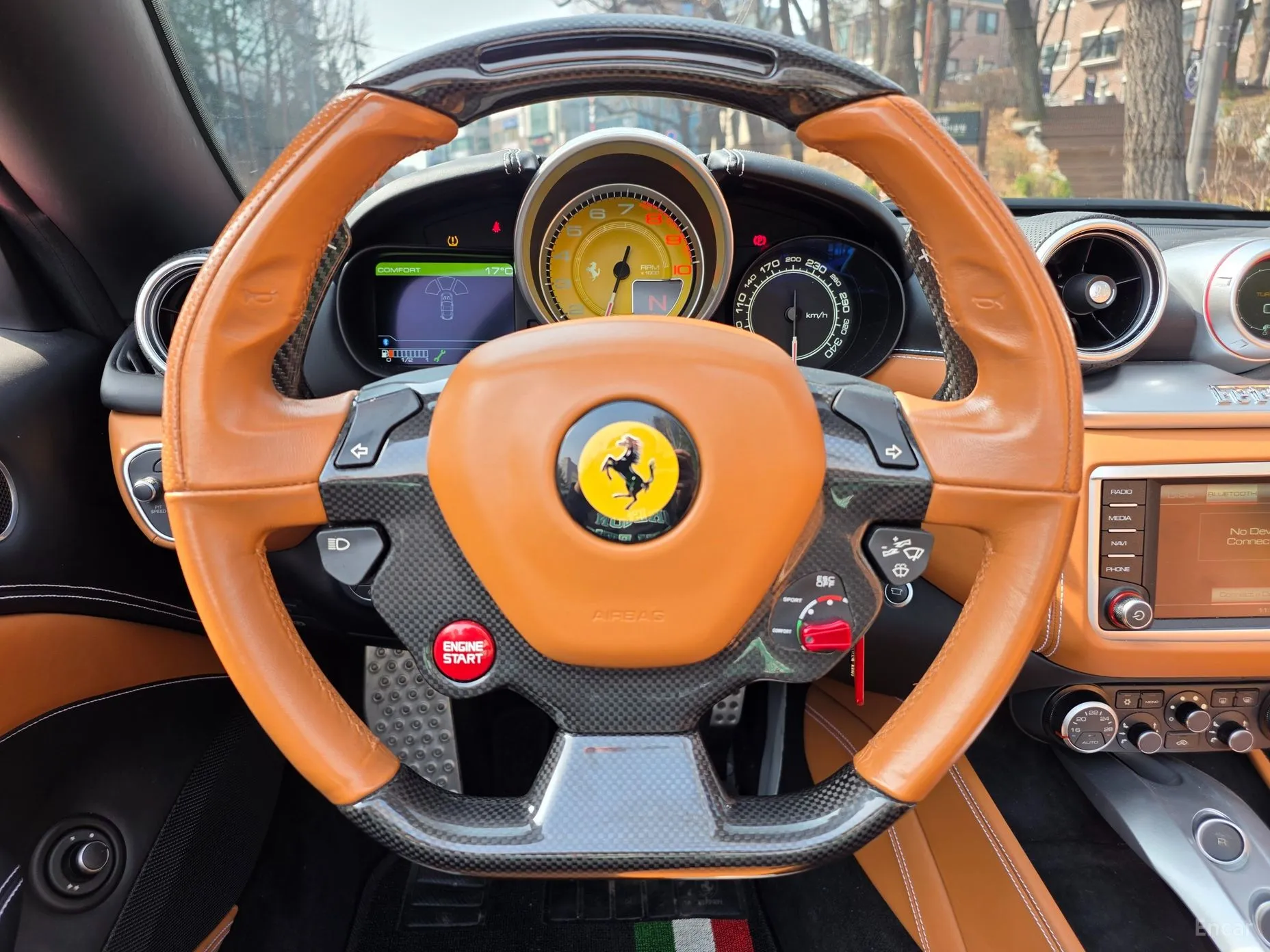 Ferrari California превью 14