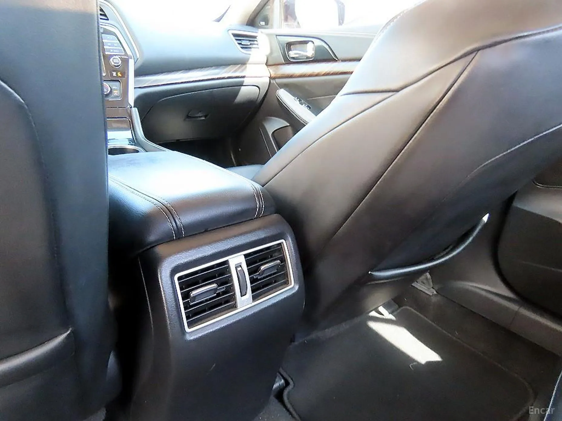 Nissan Maxima (A36) превью 17