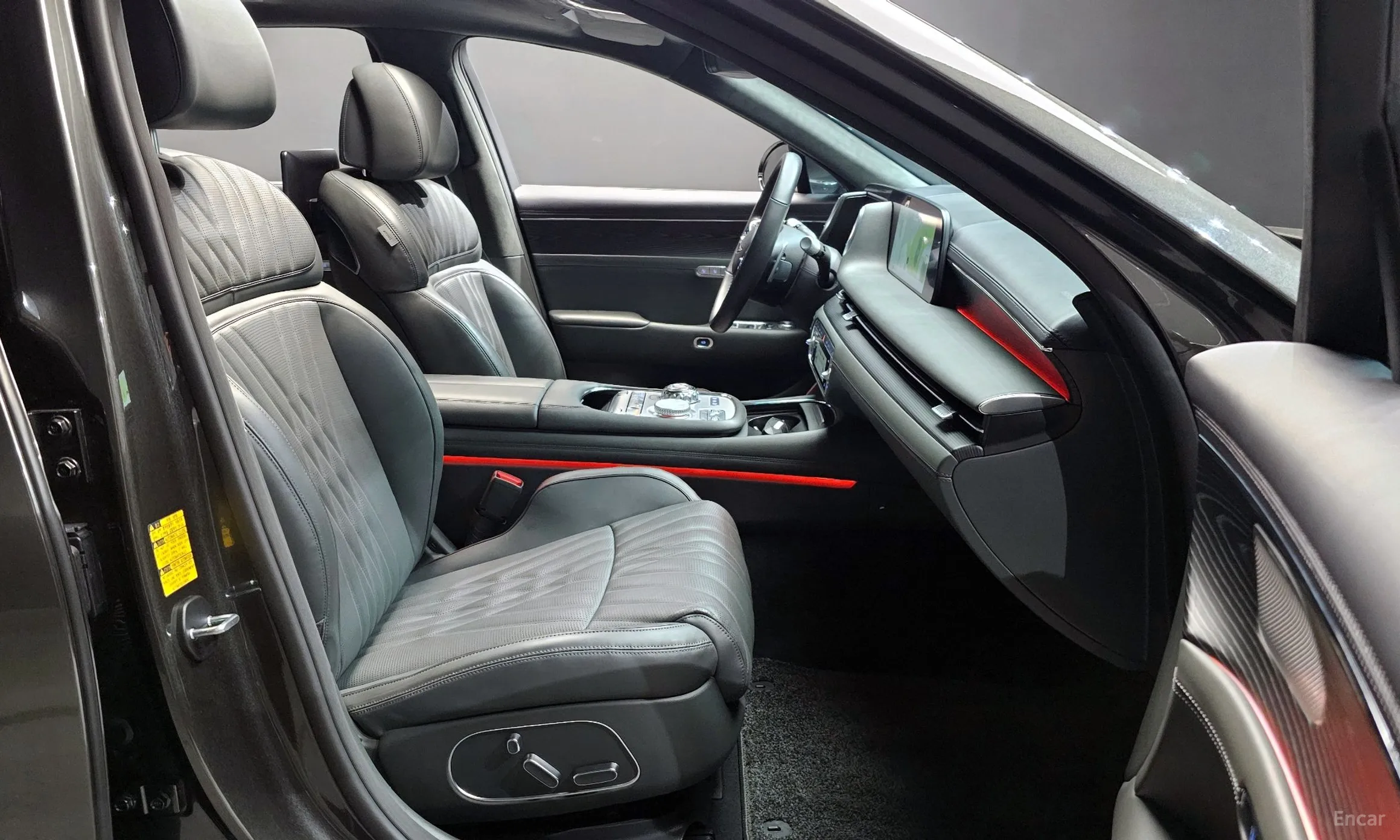 Genesis G90 (RS4) превью 10
