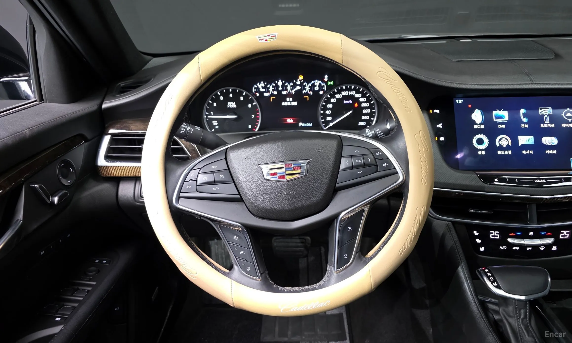 Cadillac CT6 превью 13
