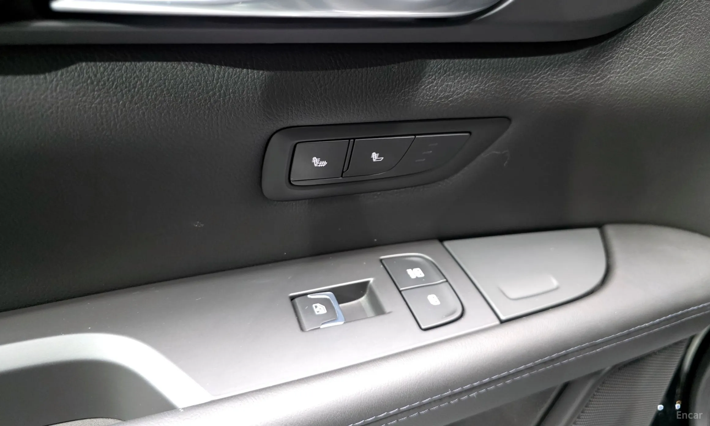 Cadillac CT6 превью 19