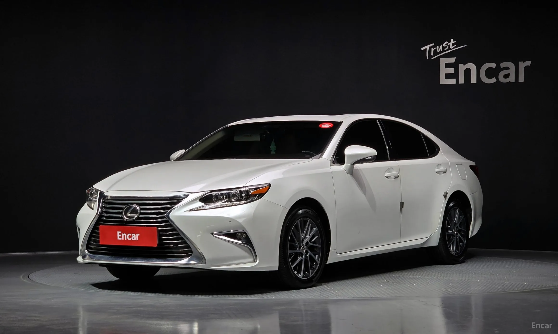 Lexus New ES350