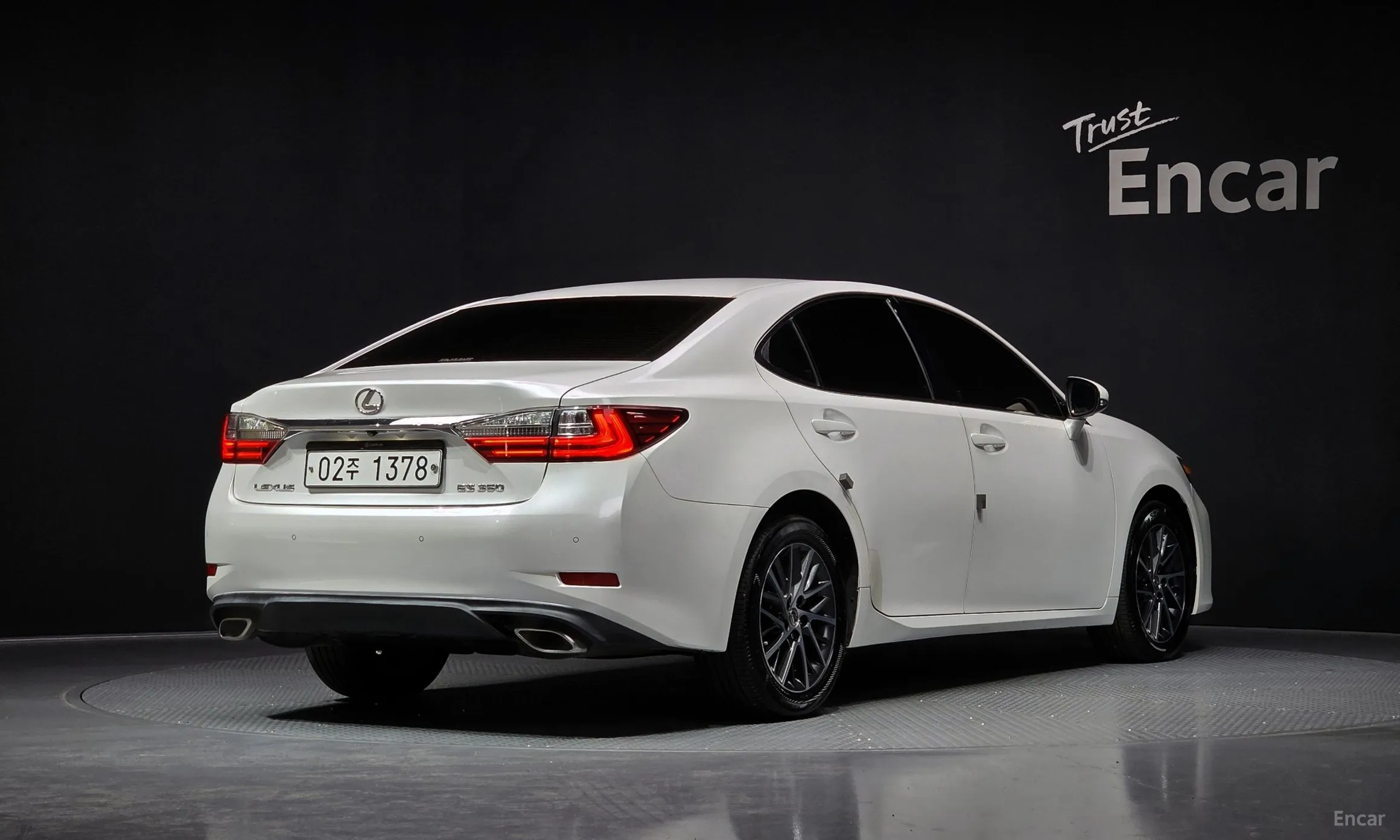 Lexus New ES350