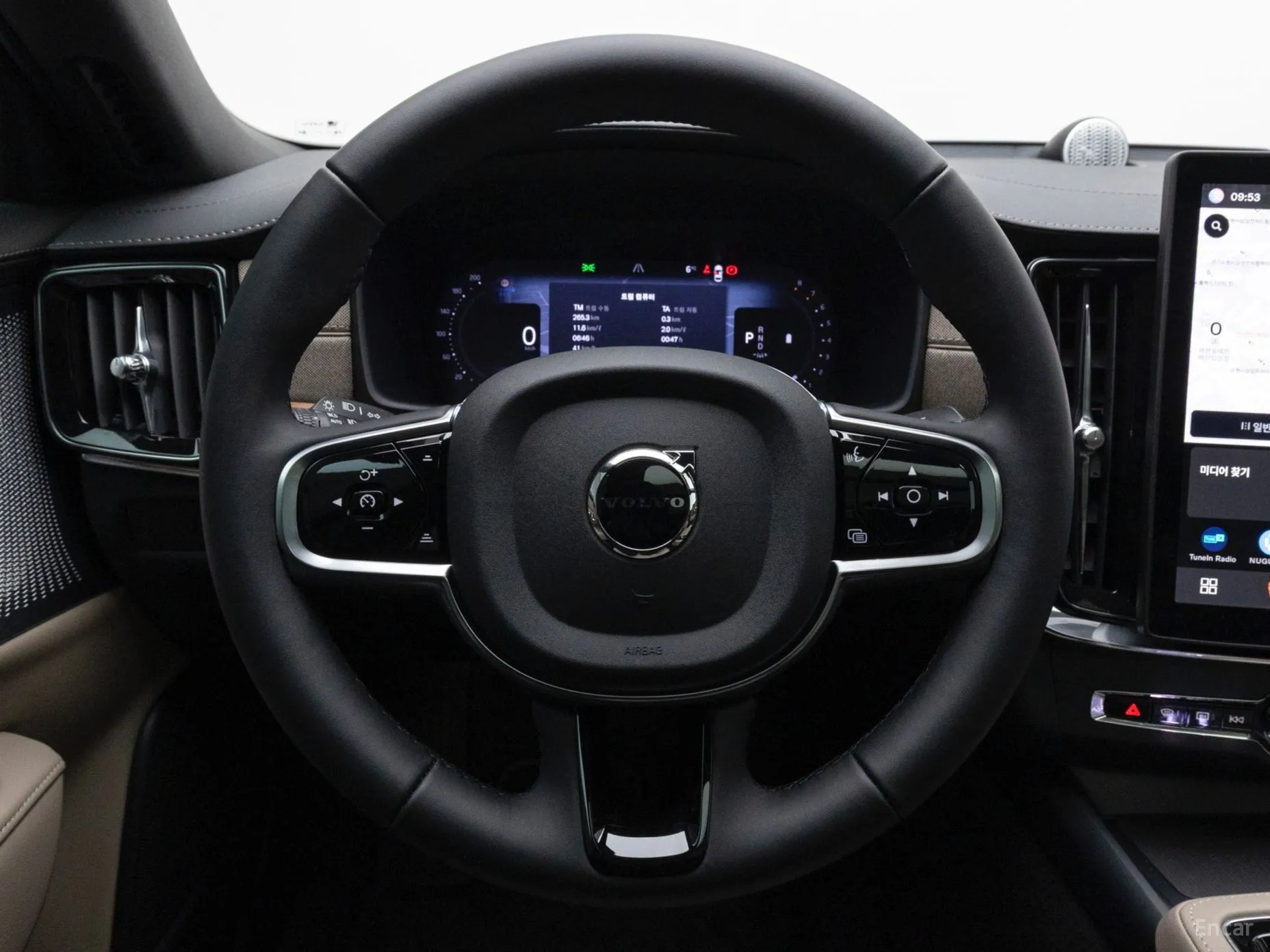 Volvo S90 превью 11