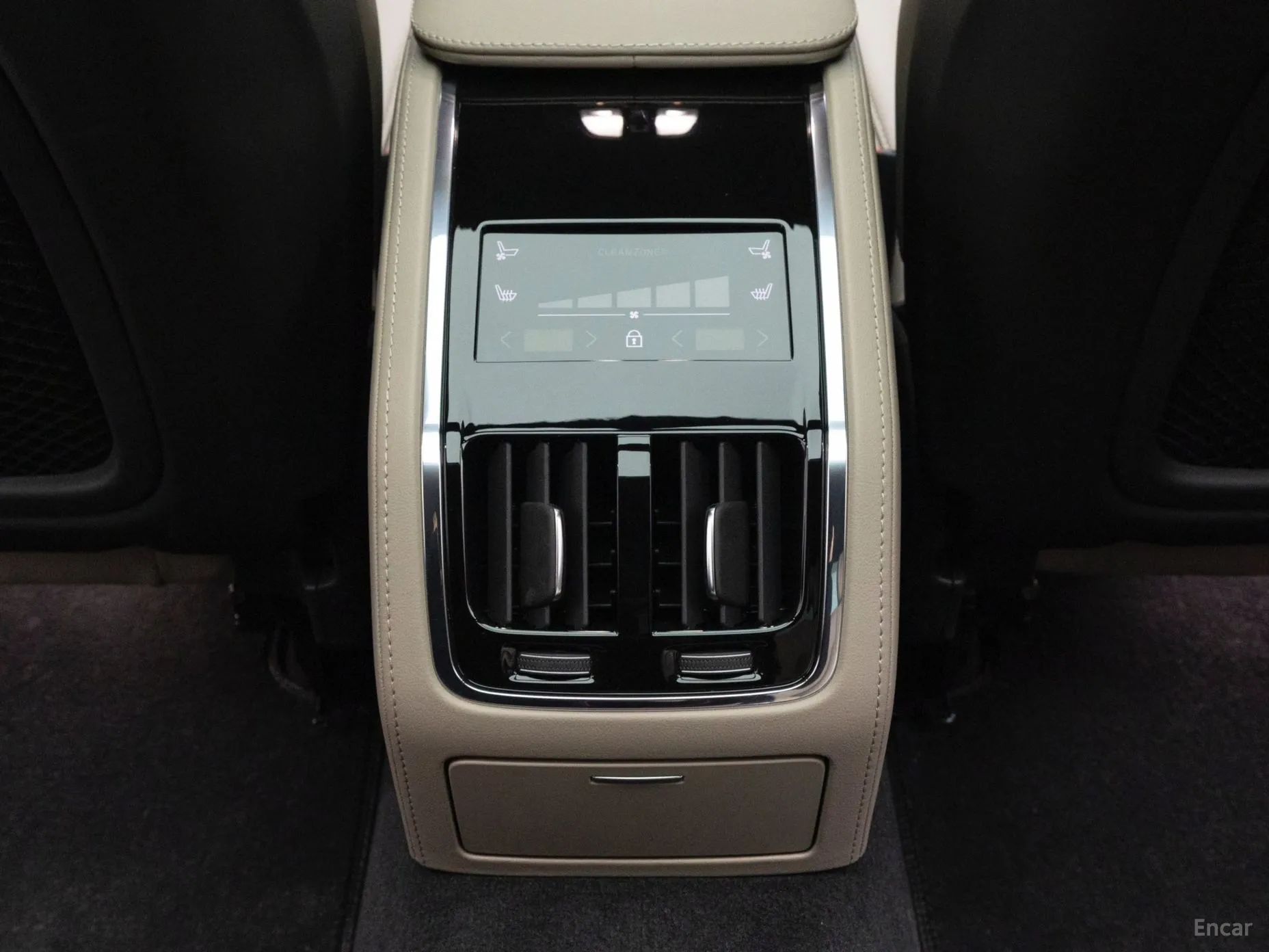 Volvo S90 превью 16