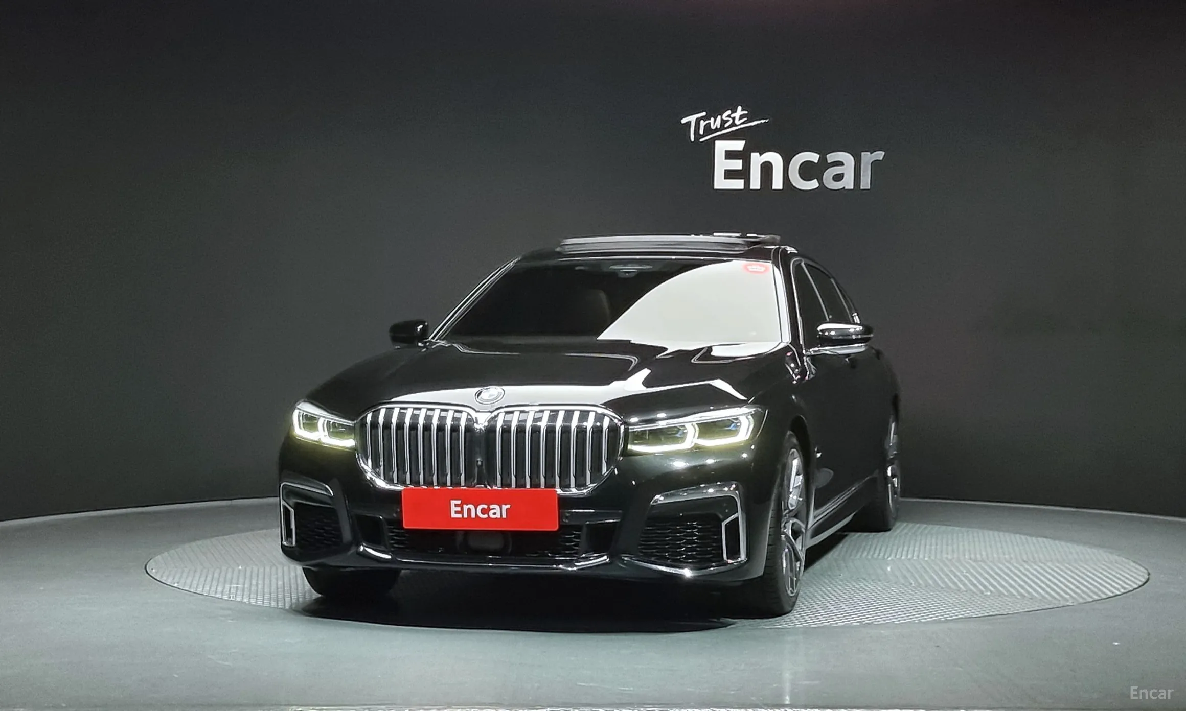 BMW 7 Series (G11) превью 3