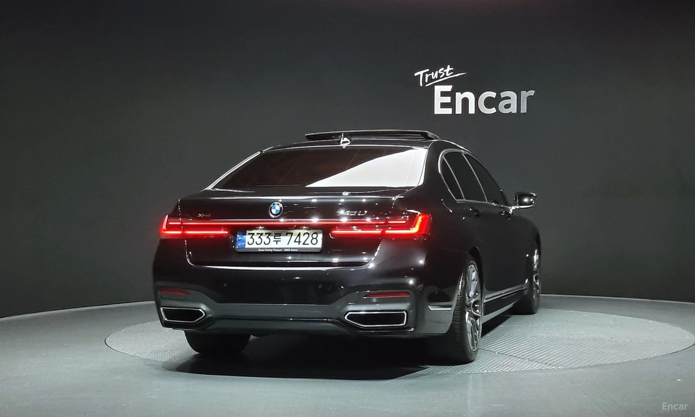 BMW 7 Series (G11) превью 4