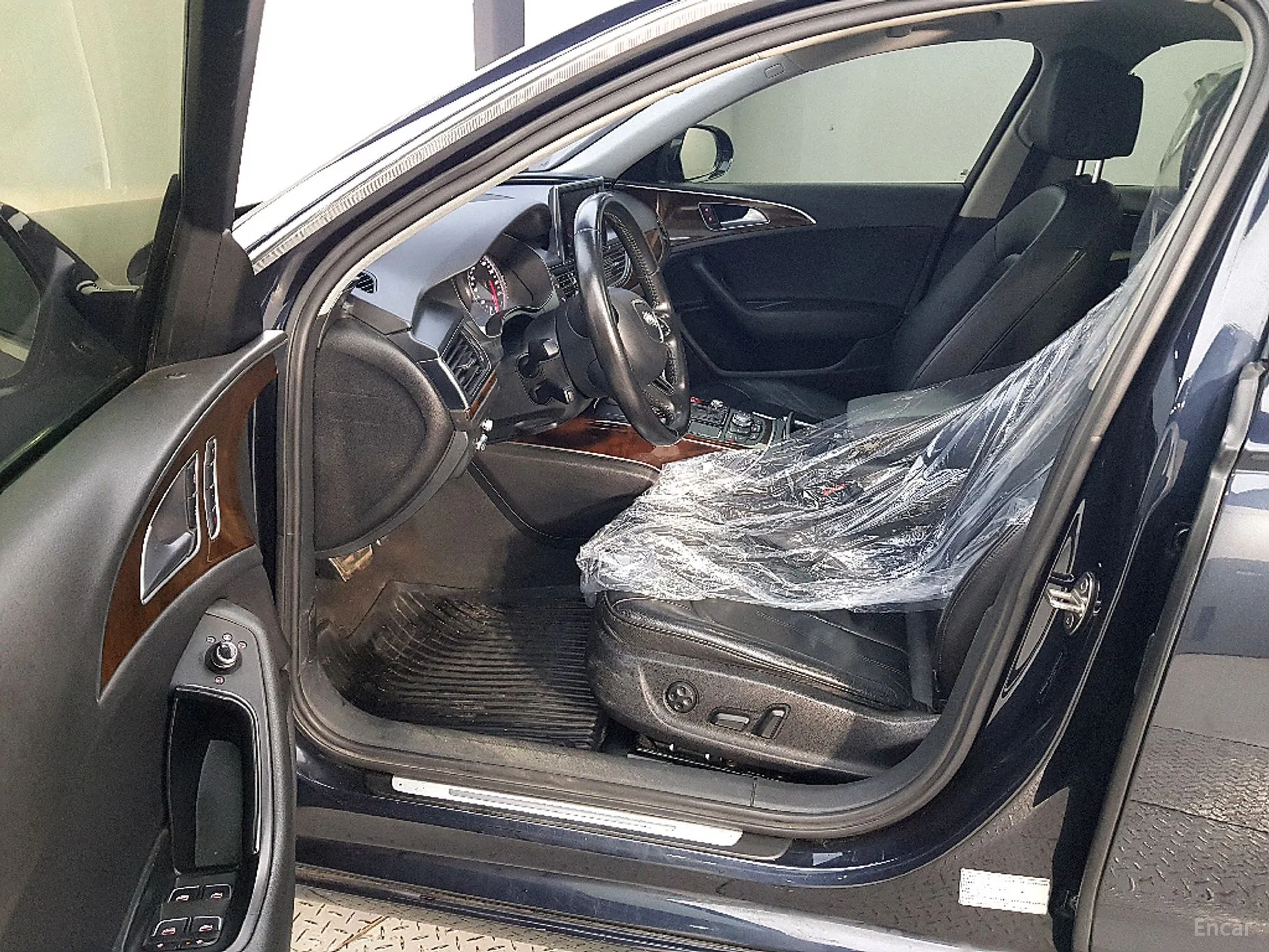 Audi New A6 превью 10