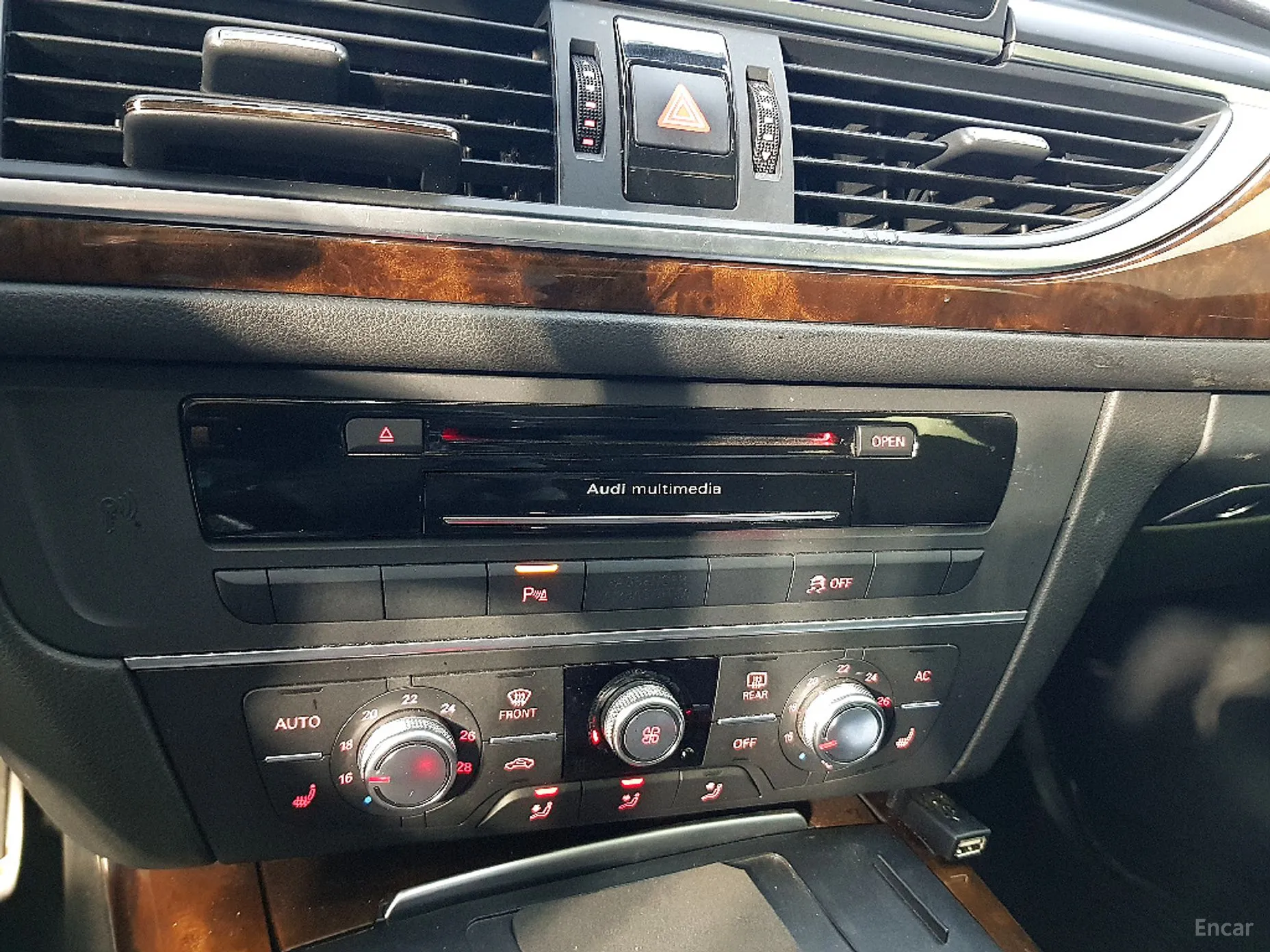 Audi New A6 превью 13