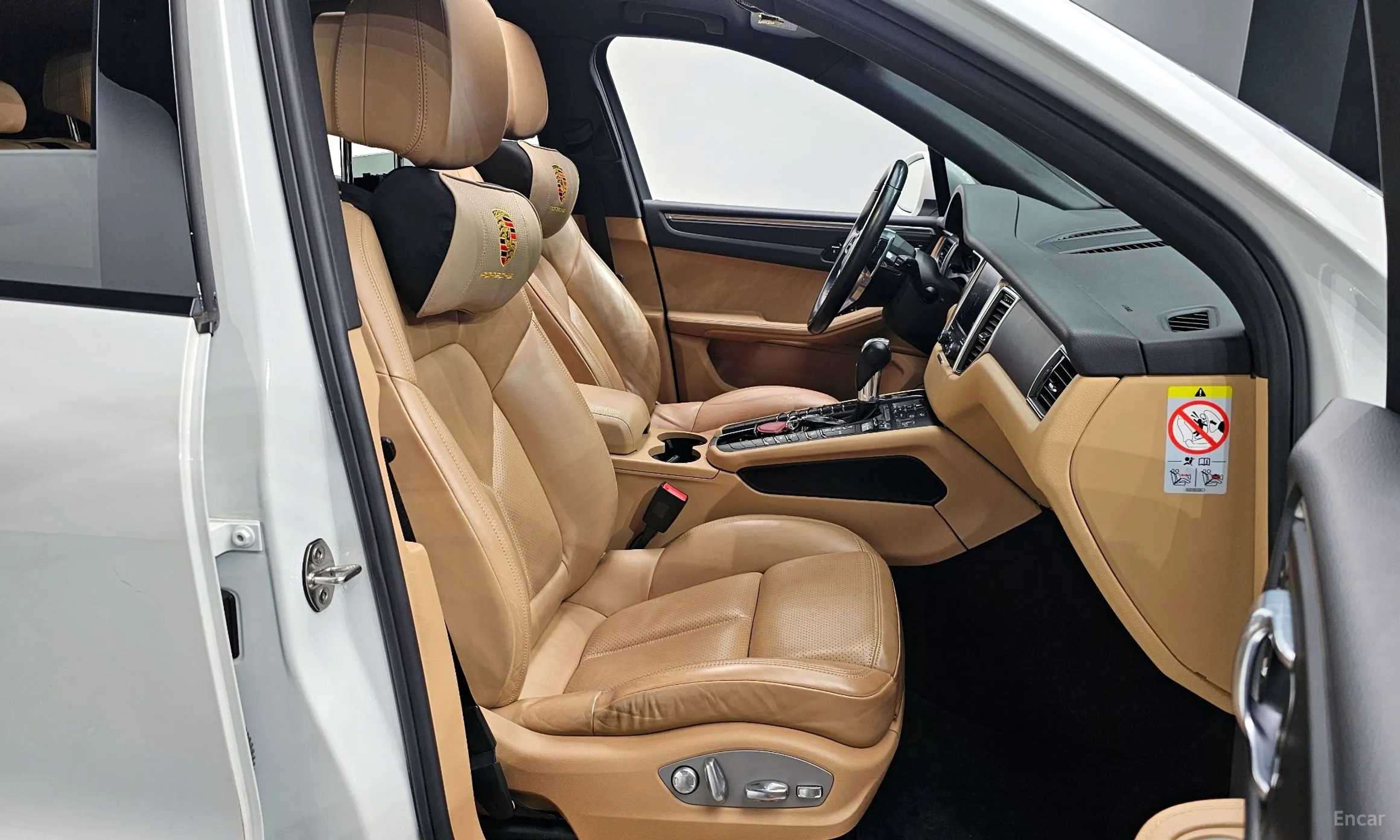 Porsche Macan превью 10