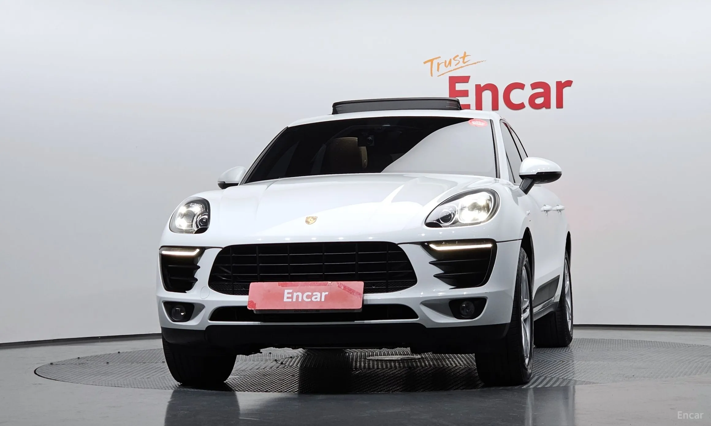 Porsche Macan превью 3