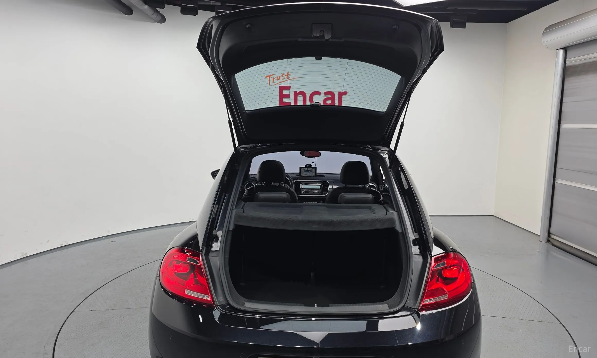 Volkswagen The Beetle превью 20