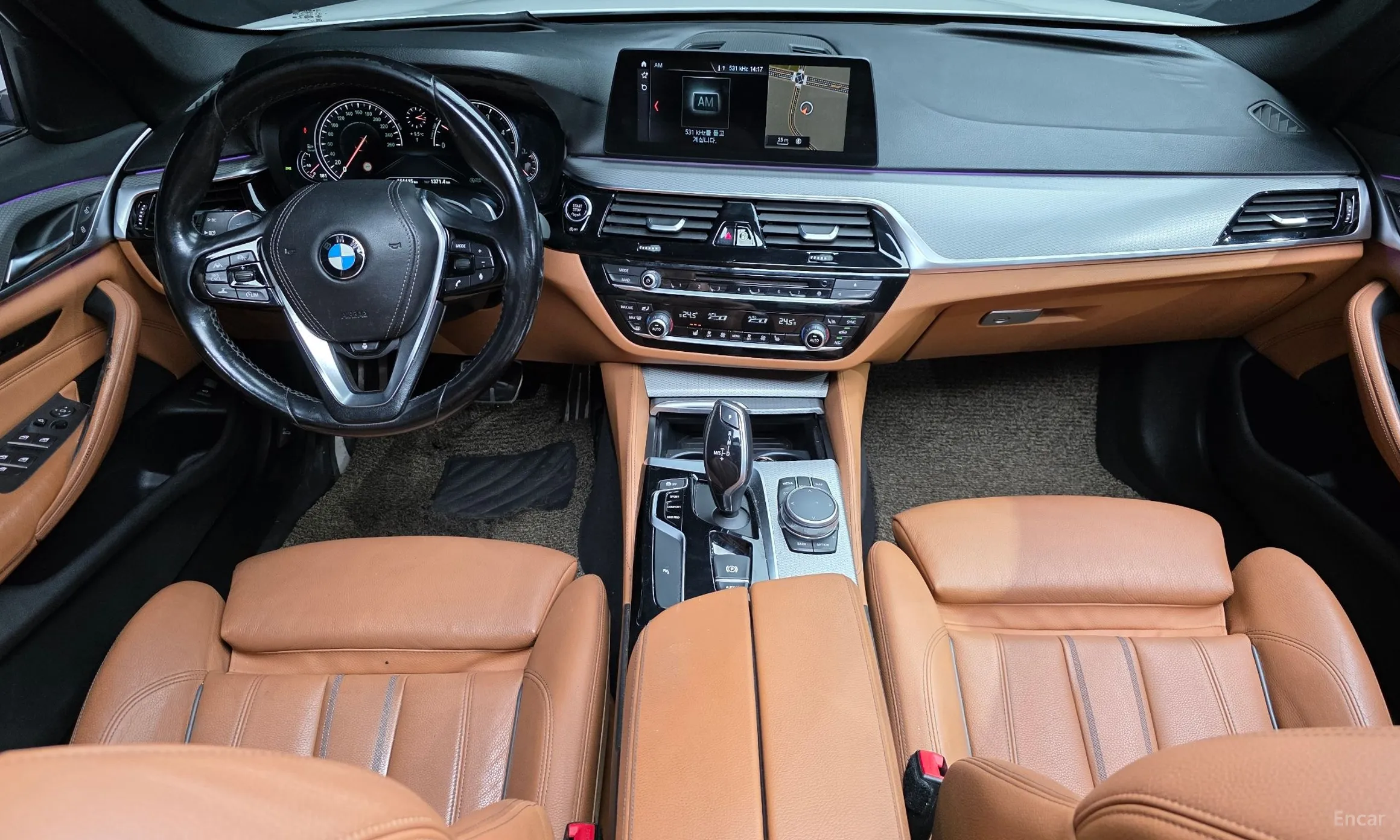 BMW 5 Series (G30) превью 7