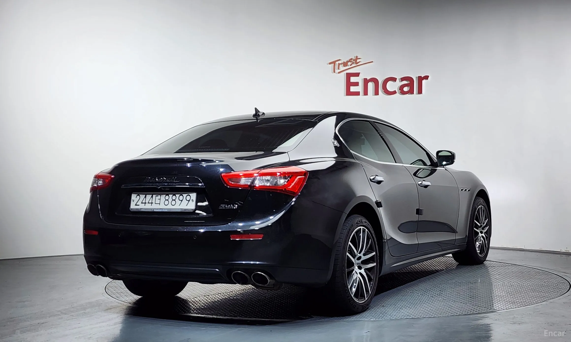 Maserati Ghibli превью 2