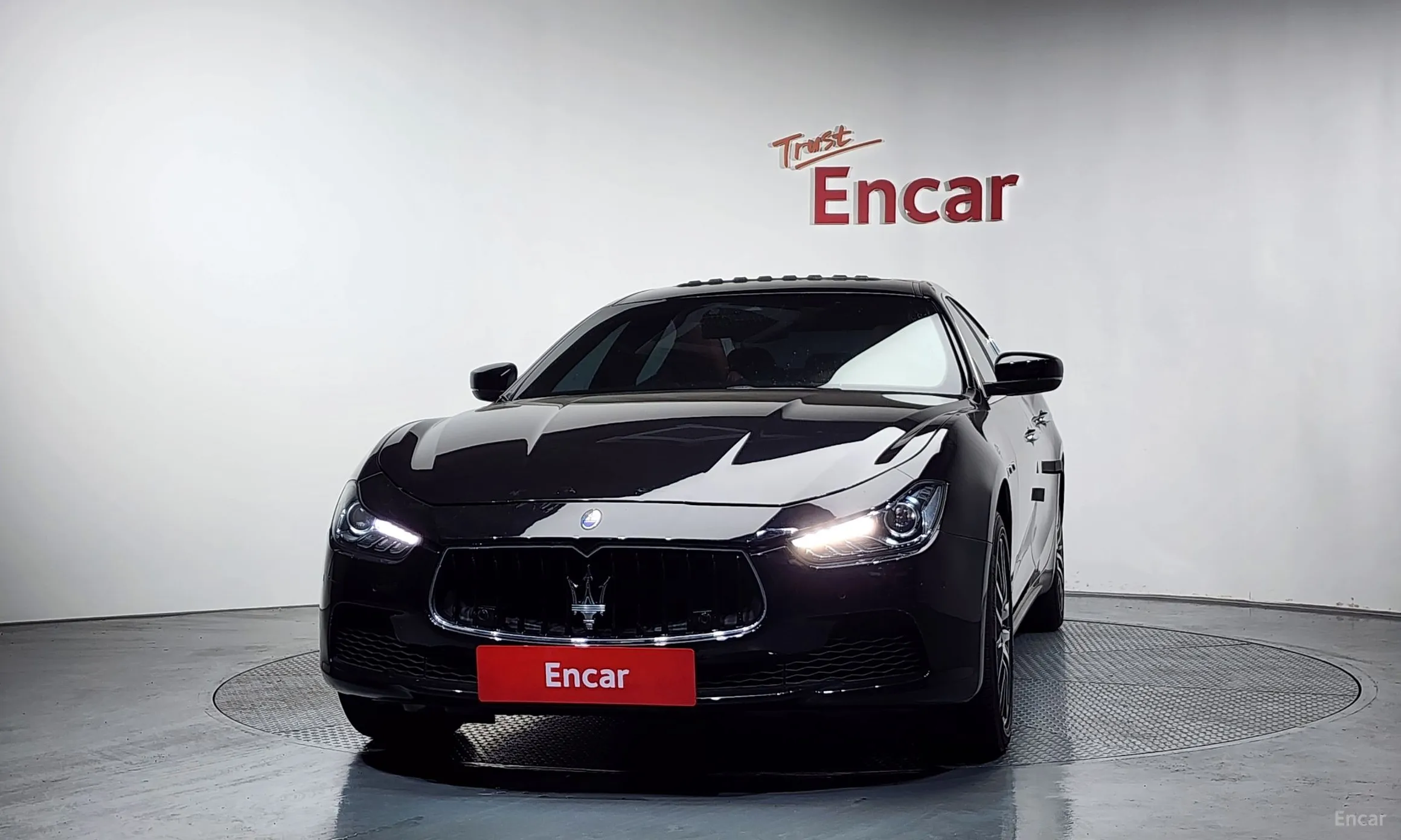 Maserati Ghibli превью 3