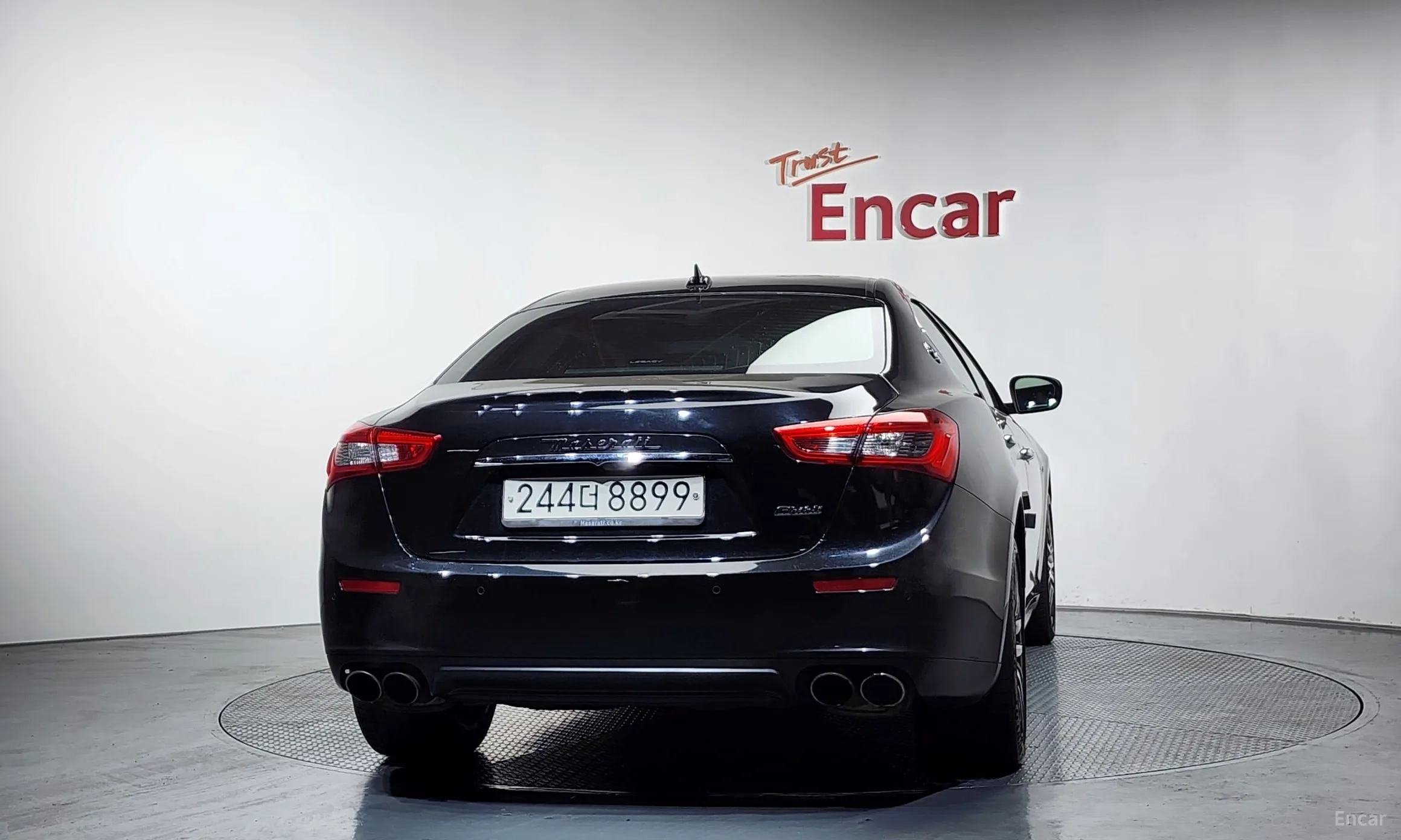 Maserati Ghibli превью 4