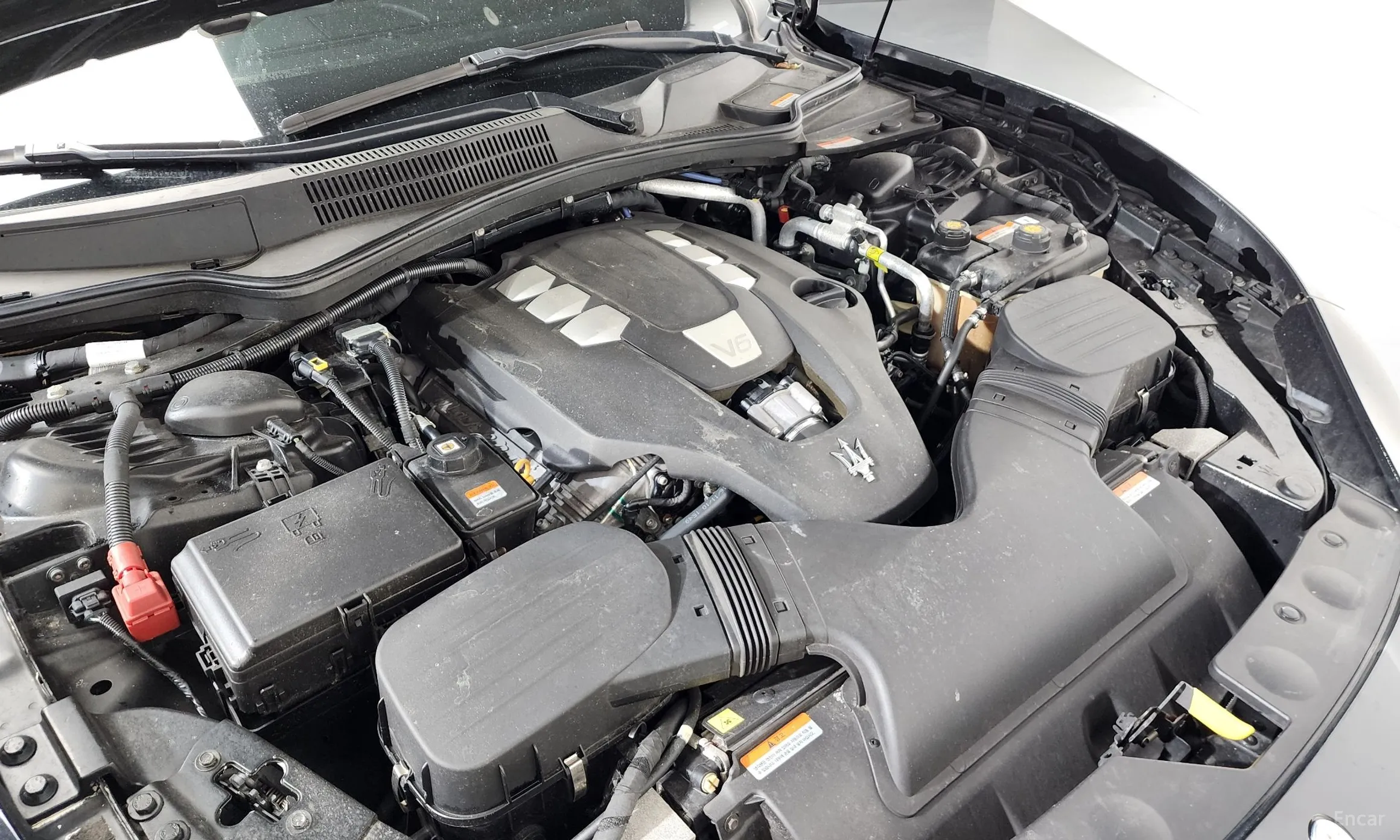 Maserati Ghibli превью 6